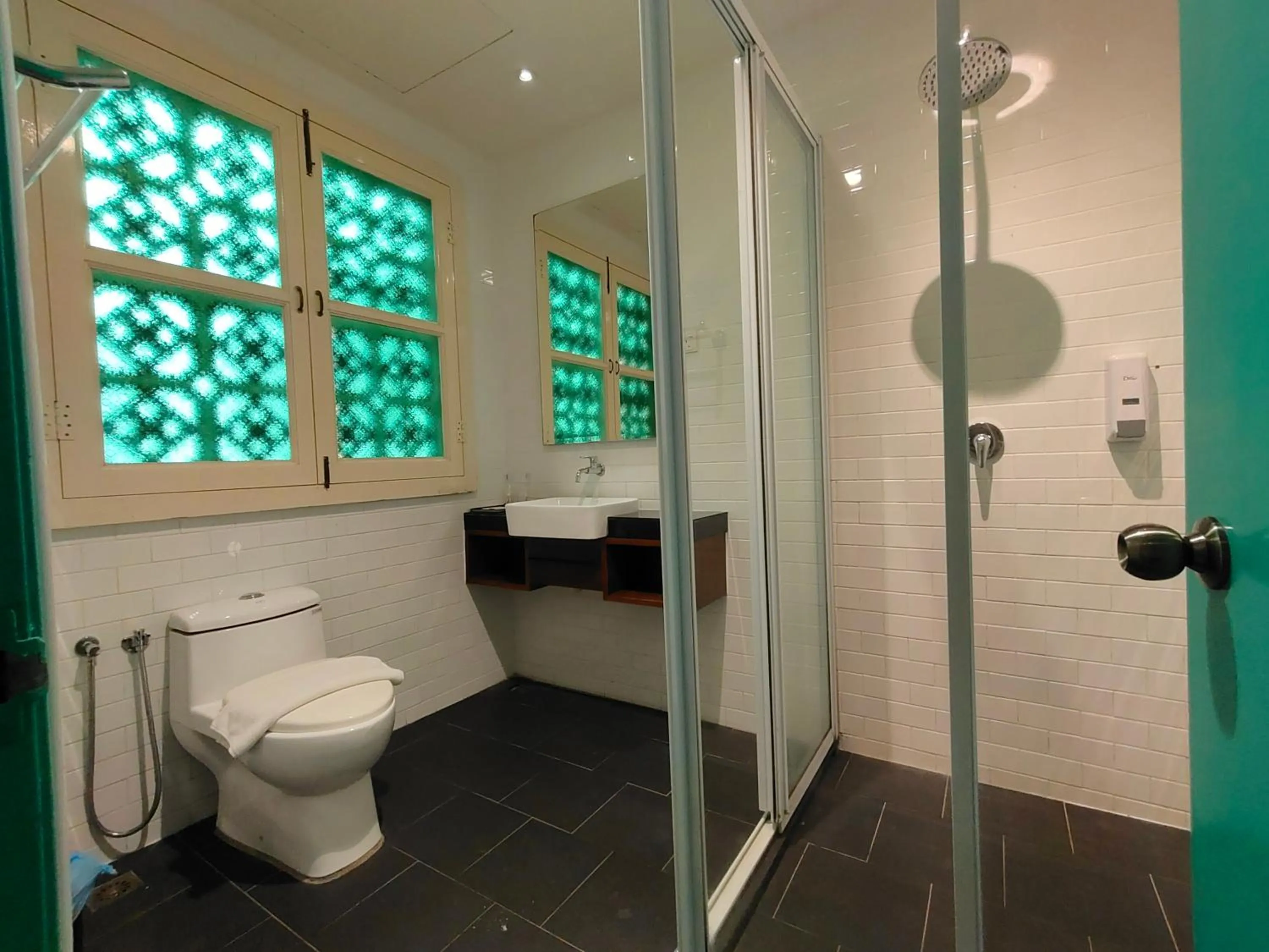 Shower in Kapitan Kongsi Boutique Hotel