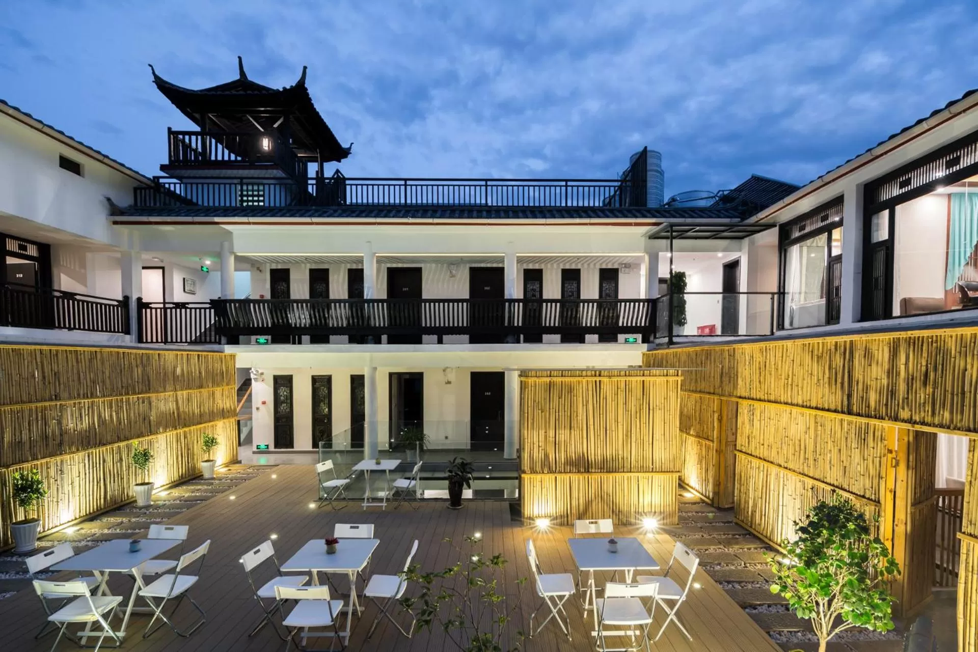 Bird's eye view, Property Building in Lijiang Gemmer Hotel