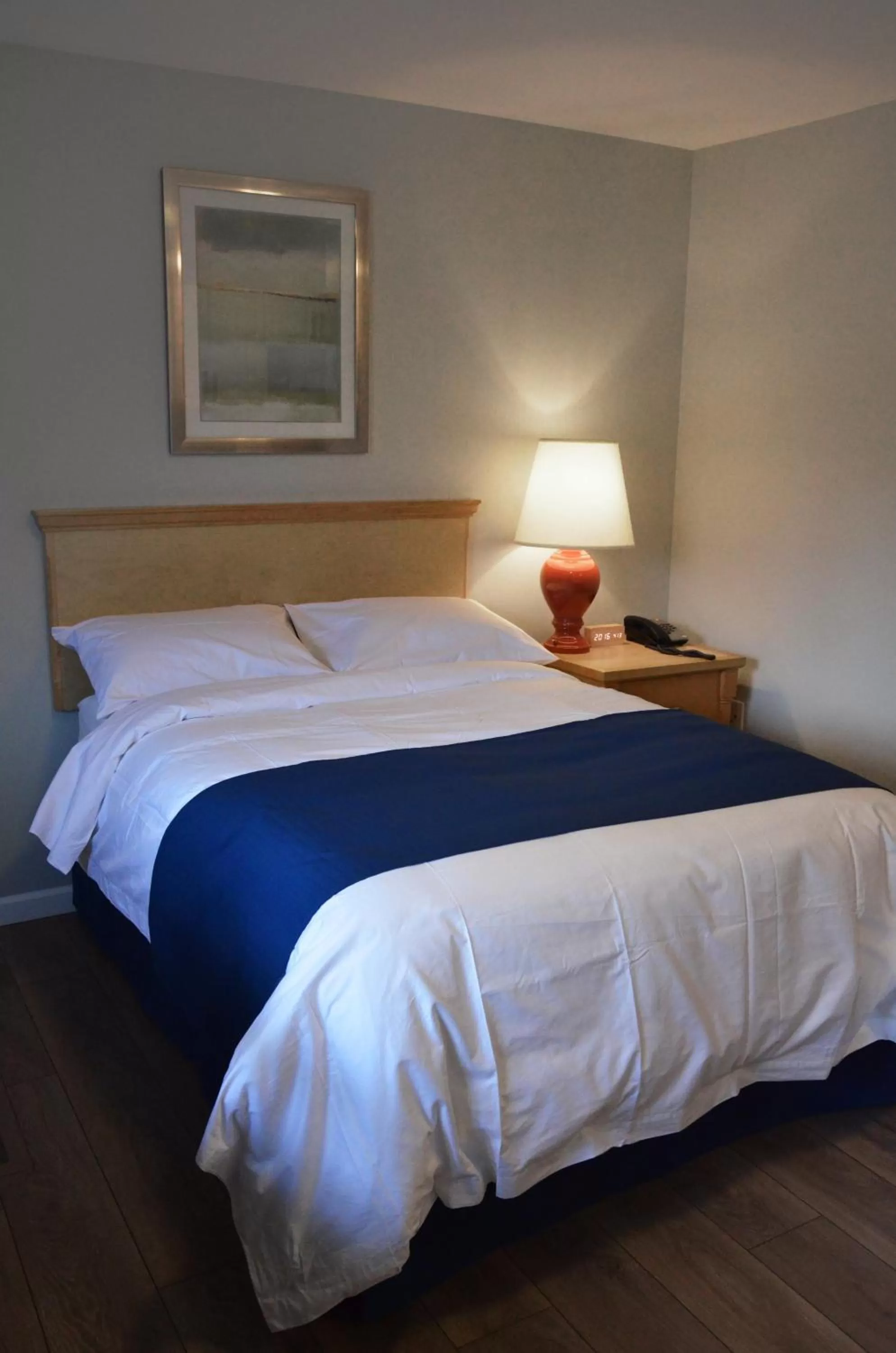 Room Photo in Knights Inn Merritt