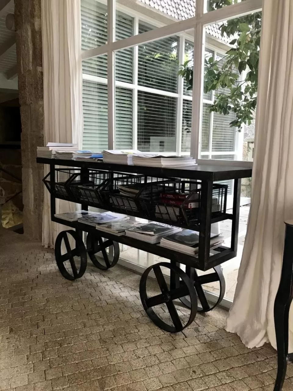 Living room in Enoturismo Novavila Rias Baixas Wine Design