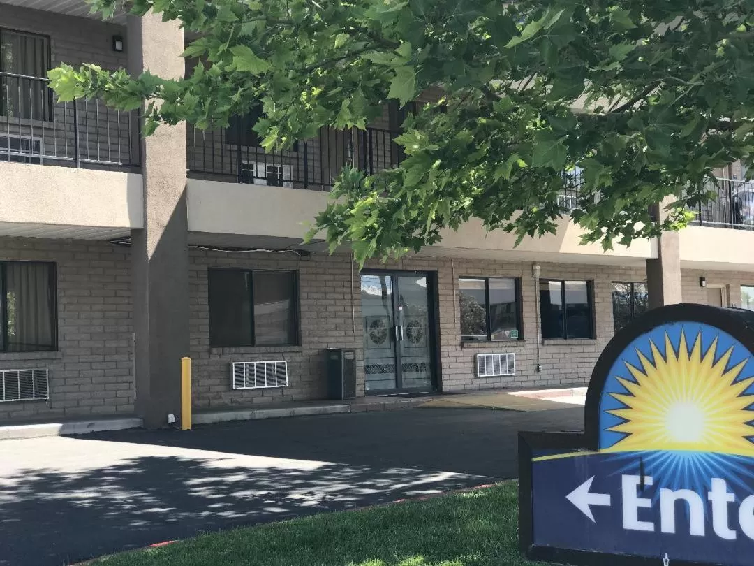 Go2 Inn & Suites By Relianse -Albuquerque