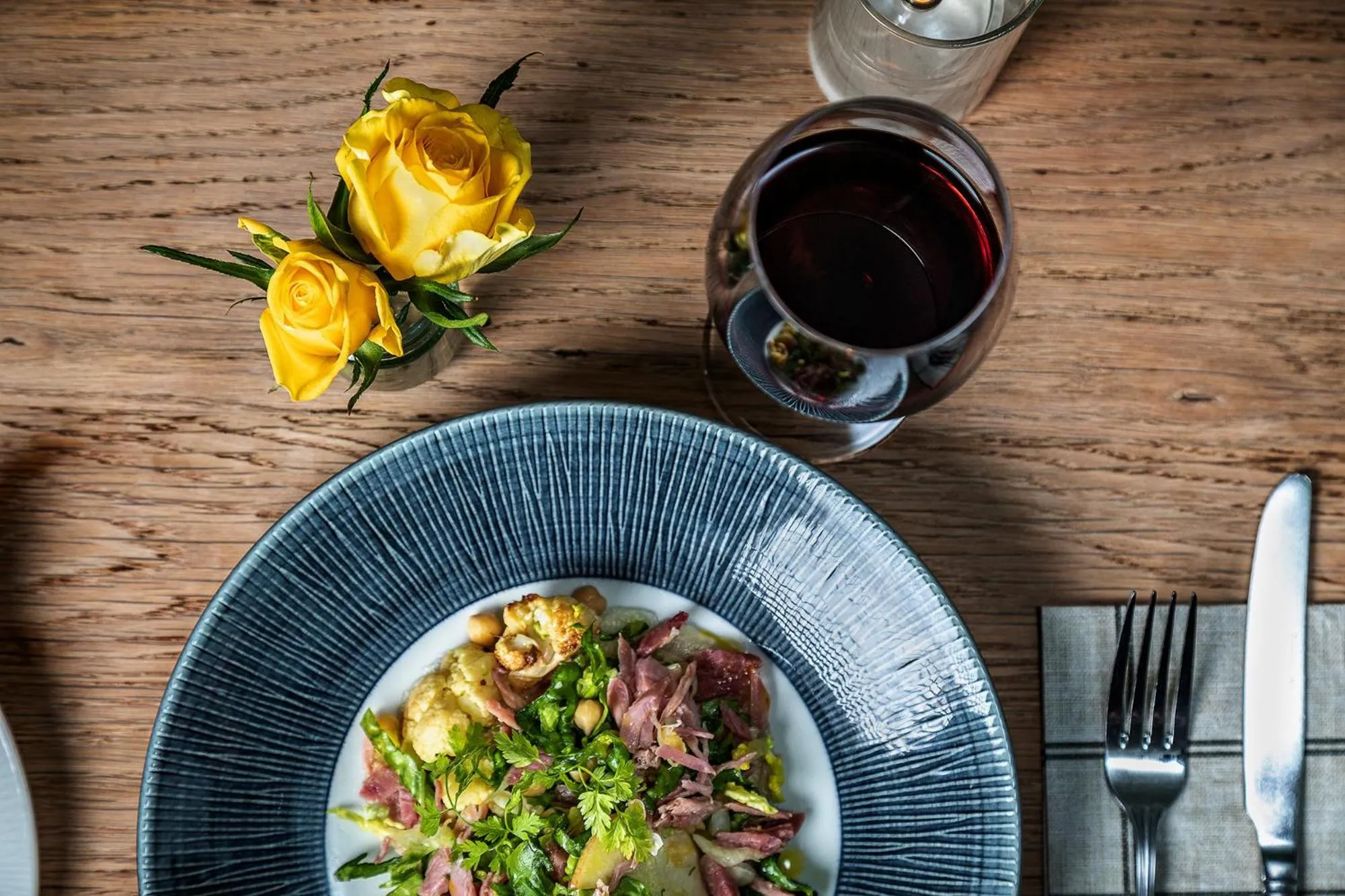 Dining area in Spread Eagle Inn