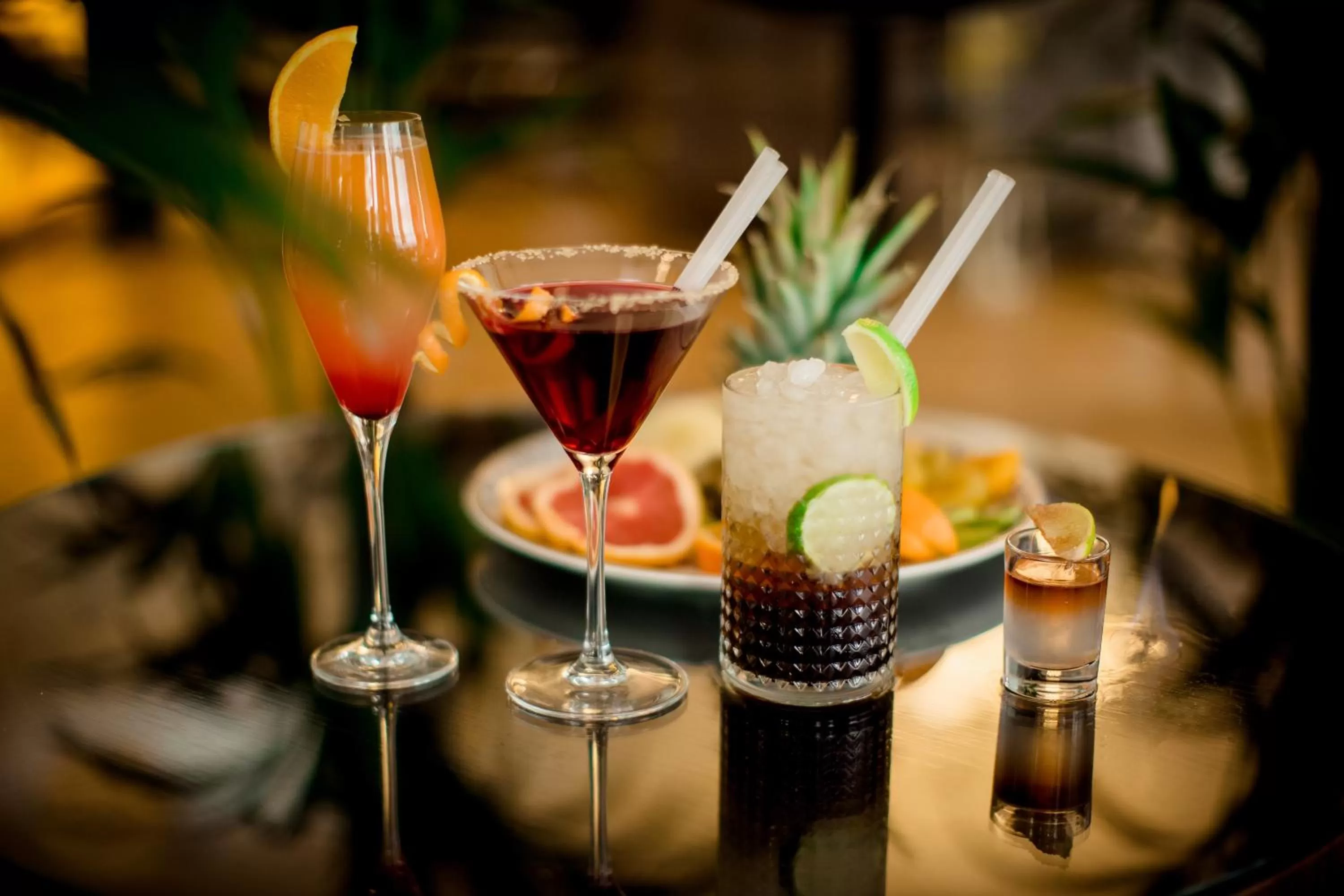 Restaurant/places to eat, Drinks in Europe Hotel