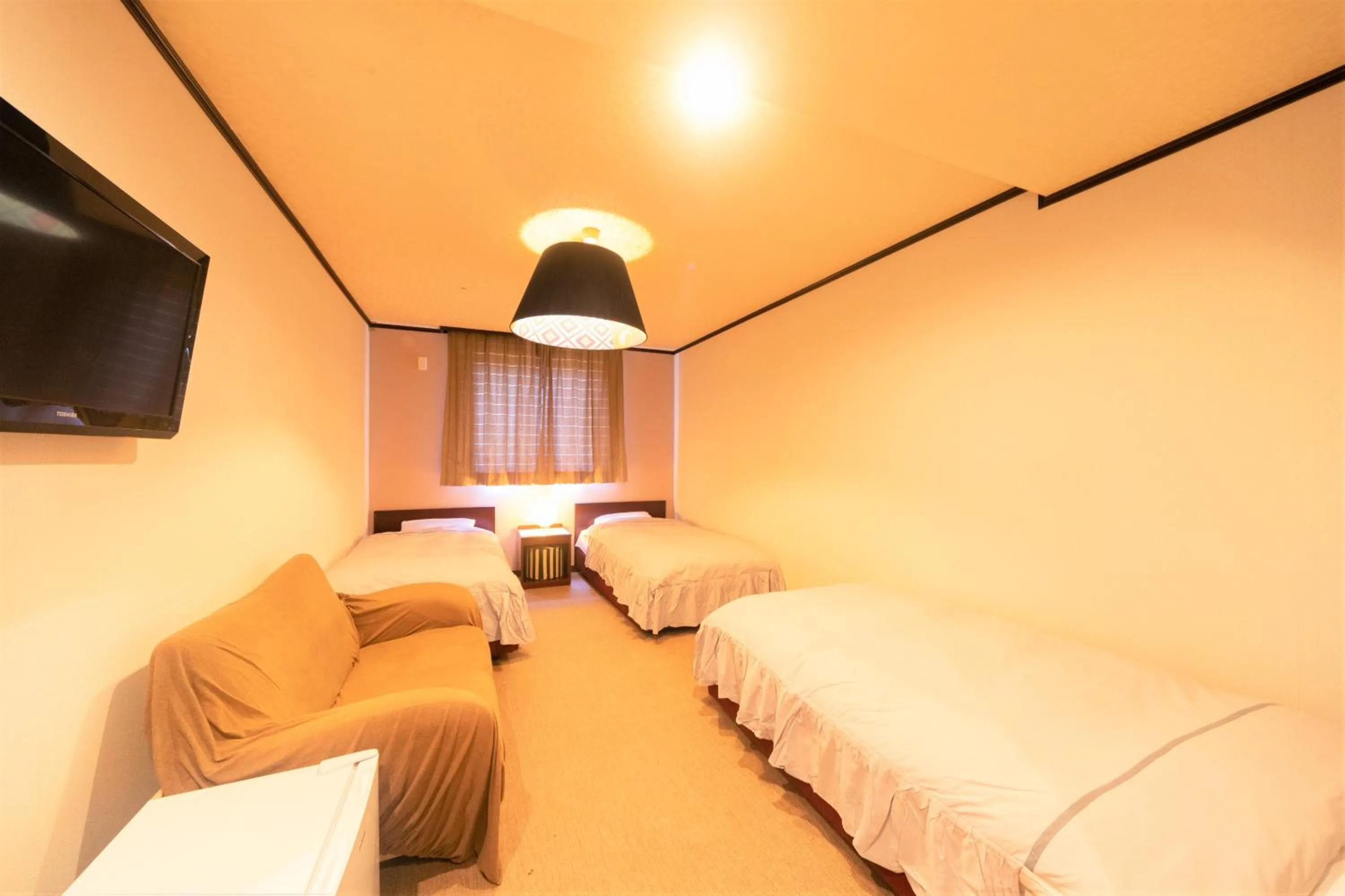 Triple Room with Private Bathroom and Toilet in Kagura White Horse Inn