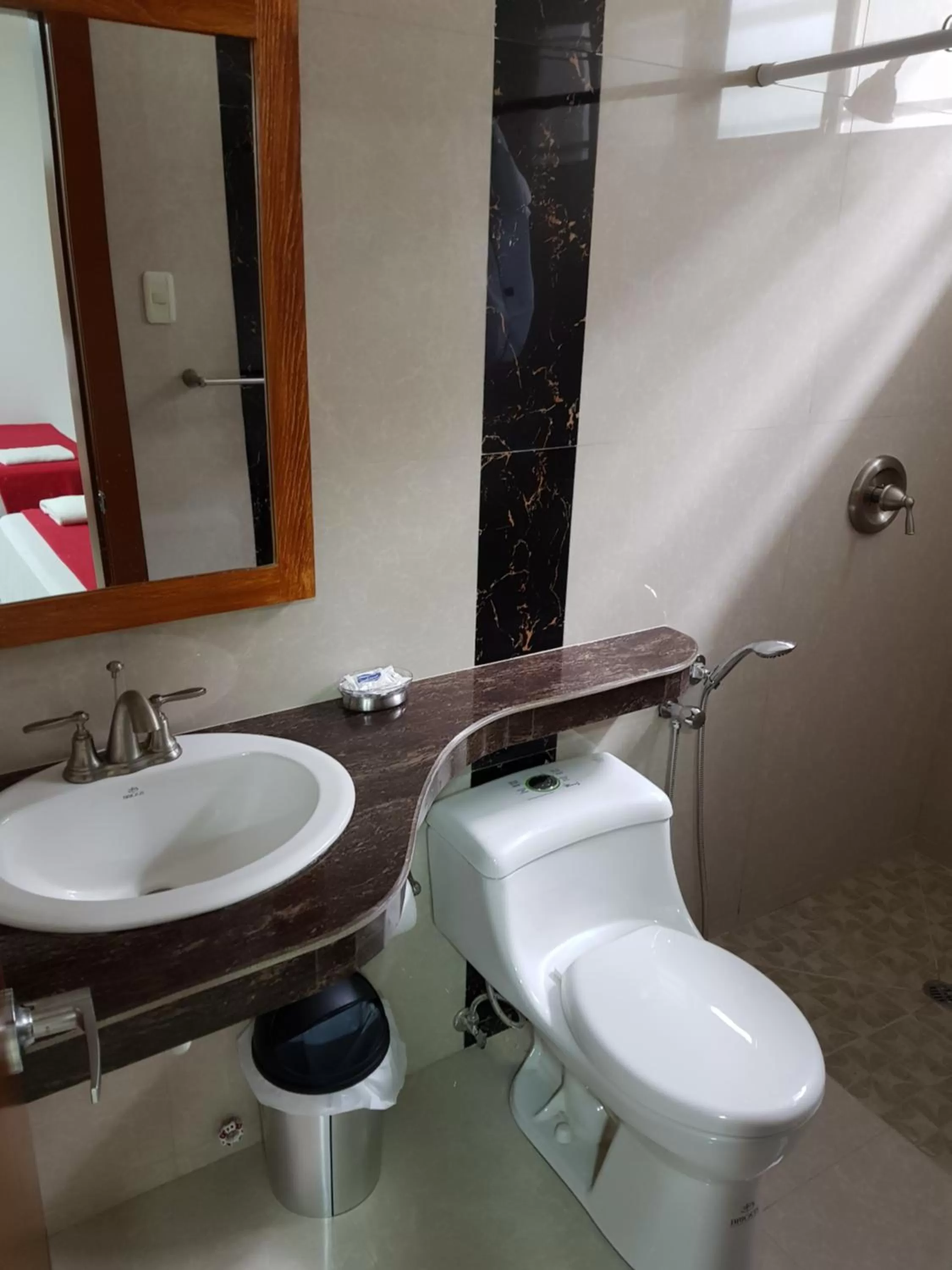 Bathroom in Hotel Apart Guayaquil Aeropuerto