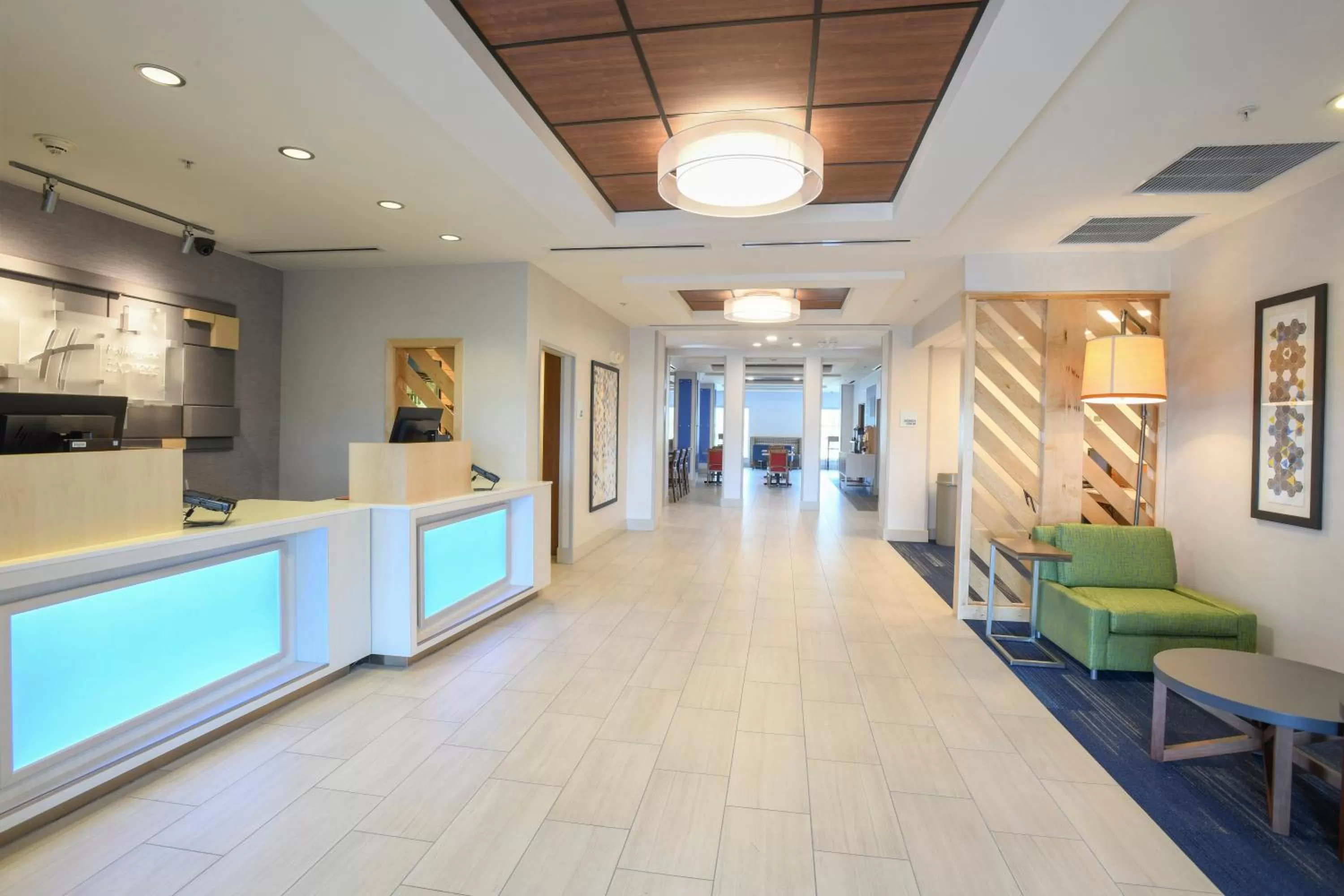 Property building in Holiday Inn Express Hotel & Suites Richwood - Cincinnati South by IHG