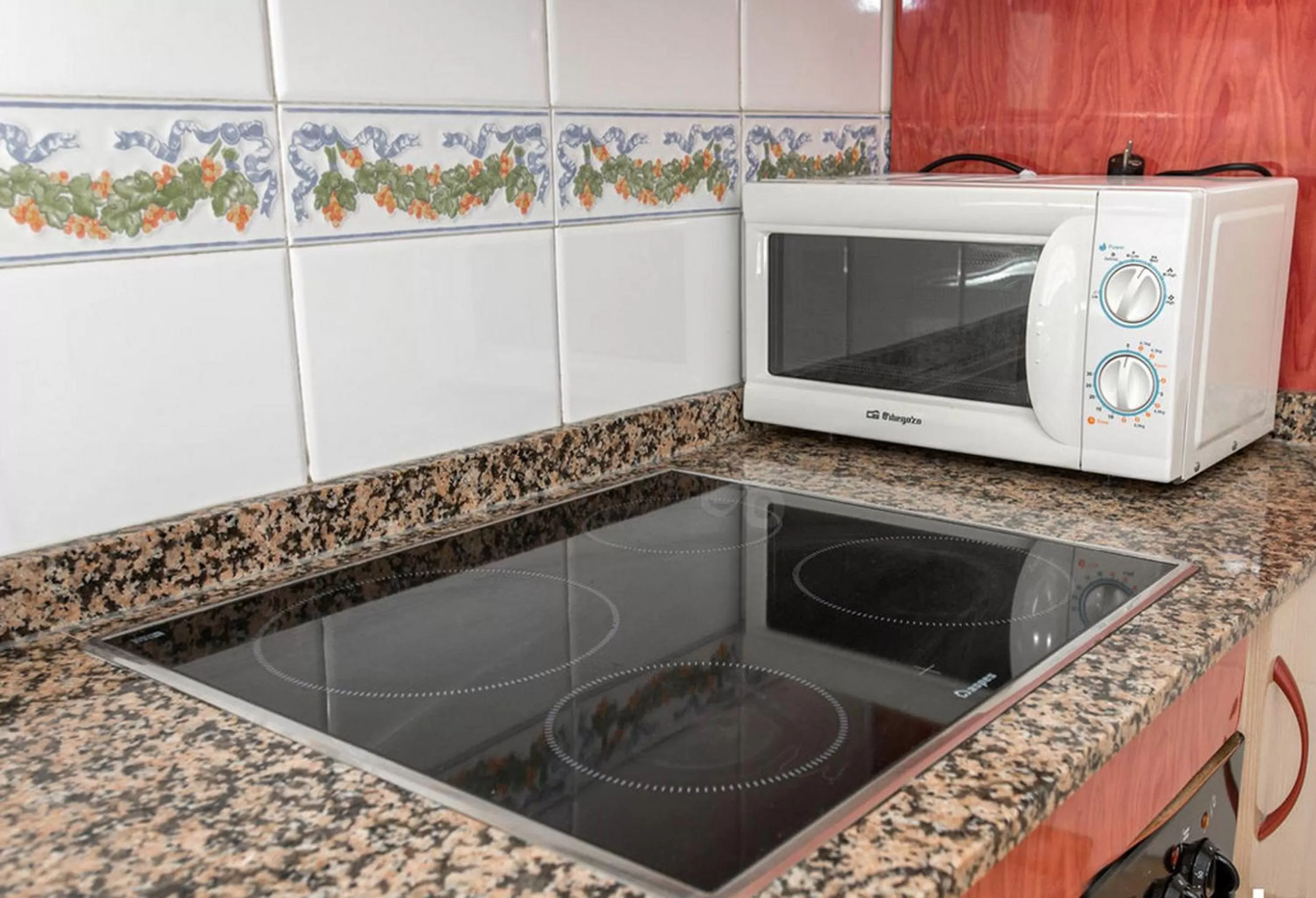 Kitchen or kitchenette in Apartamentos Turísticos Fresno