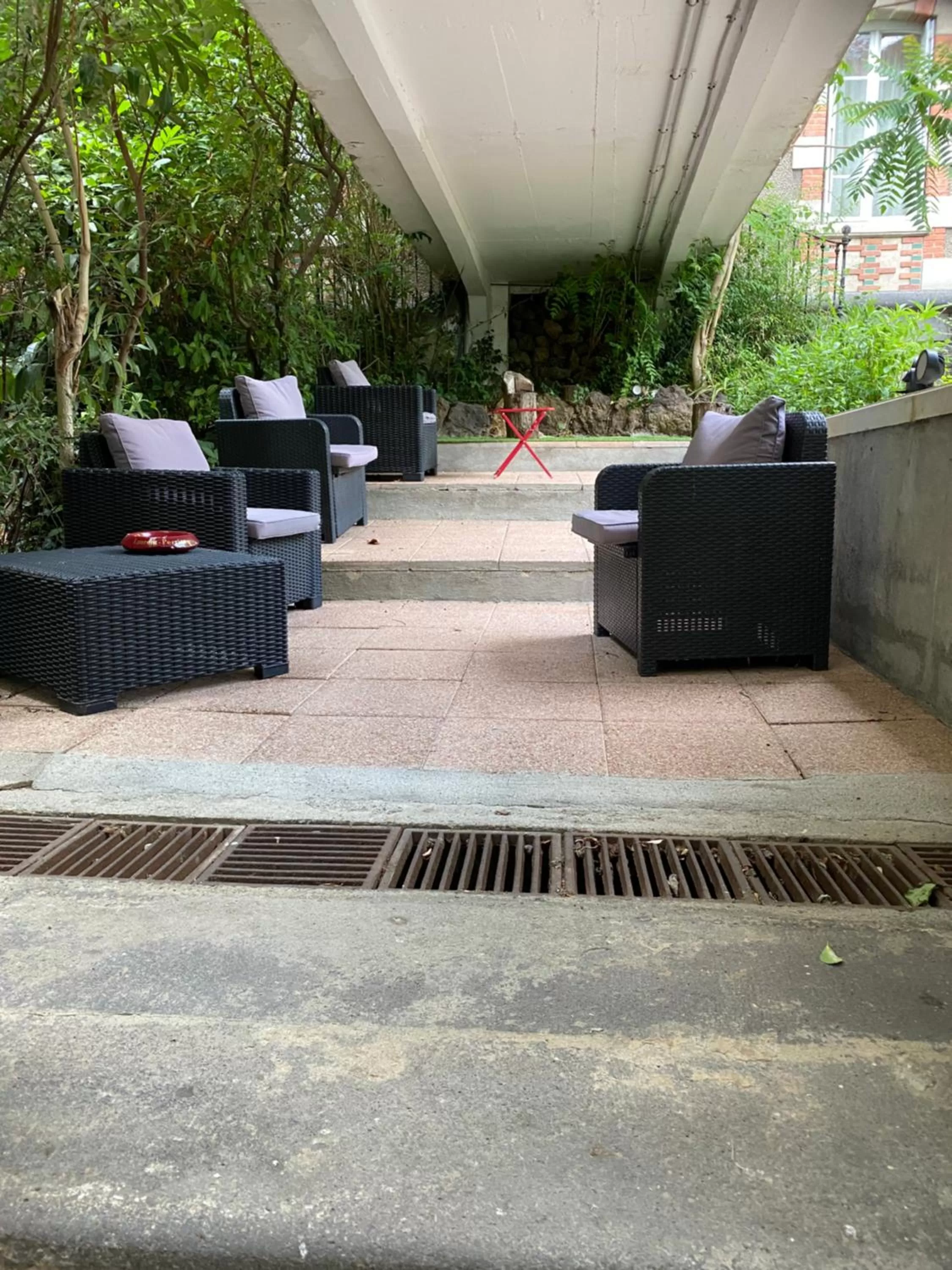 Garden view in Hôtel de Paris