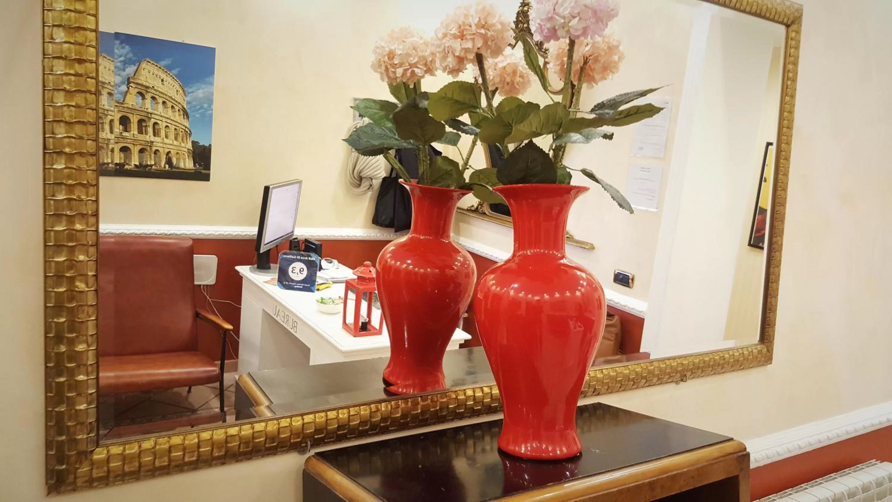 Communal lounge/ TV room in B&B Arco Di Gallieno