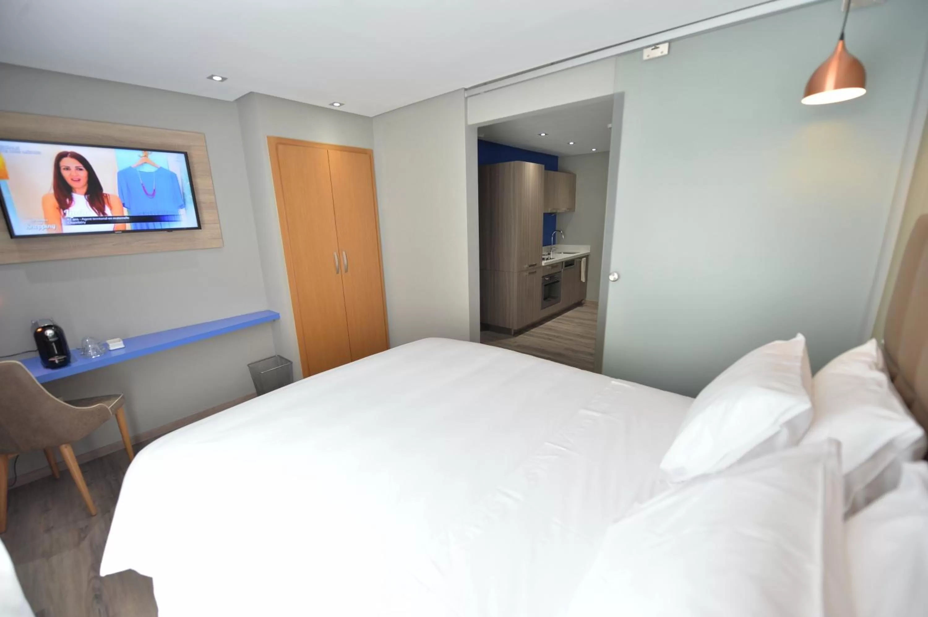 Photo of the whole room, Bed in Le 22 Appart'Hotel