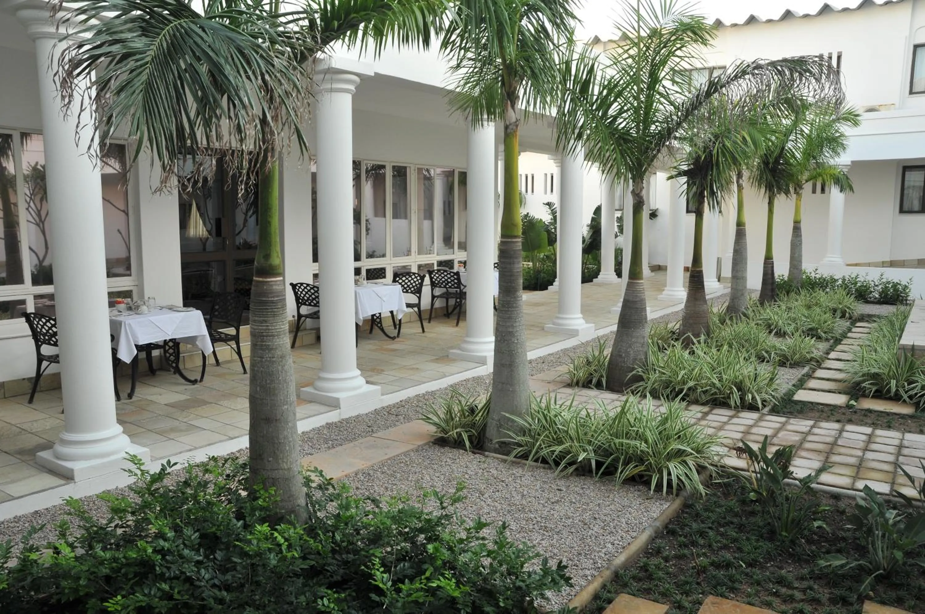 Patio in Premier Hotel The Richards