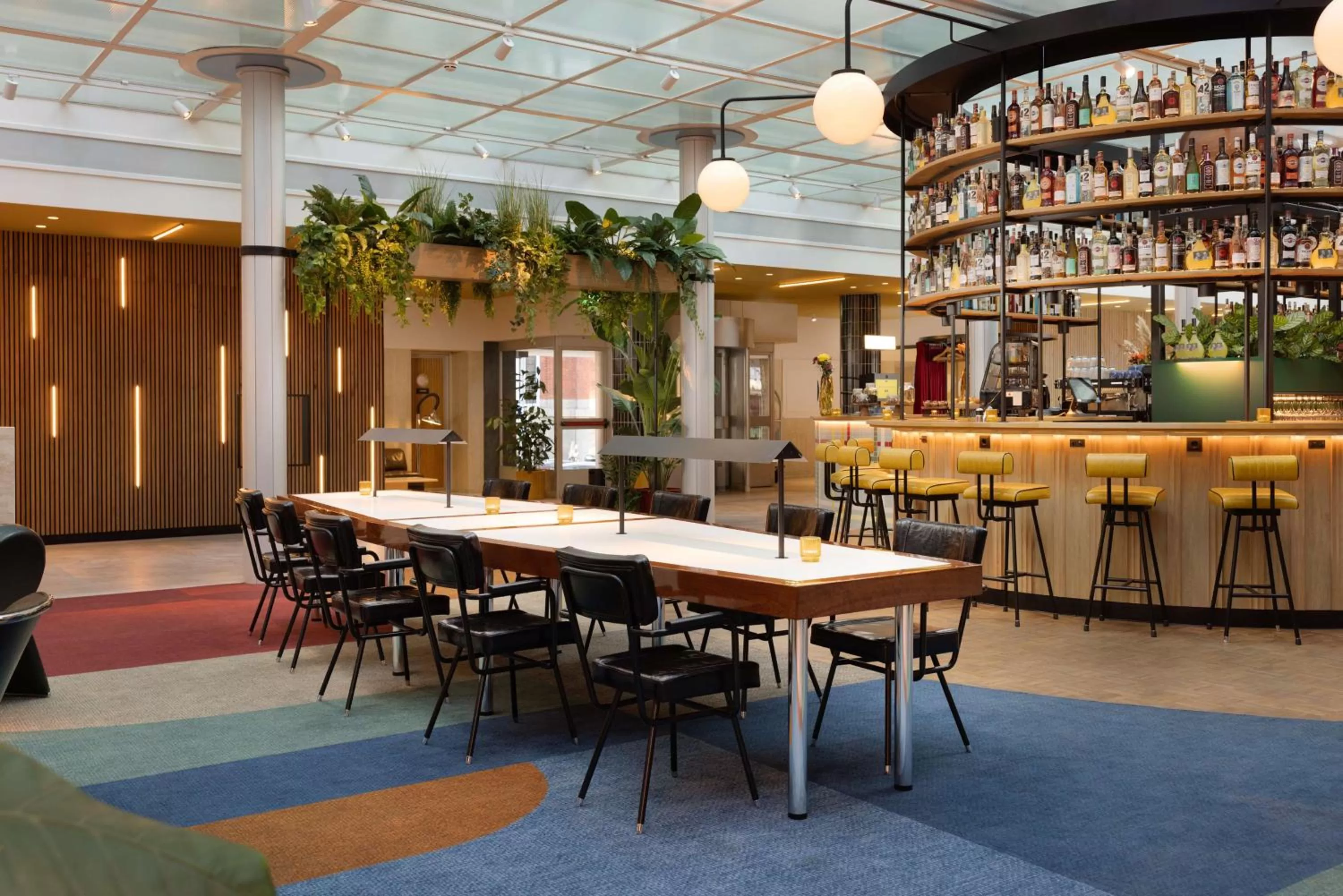 Restaurant/places to eat in Motto By Hilton Rotterdam Blaak
