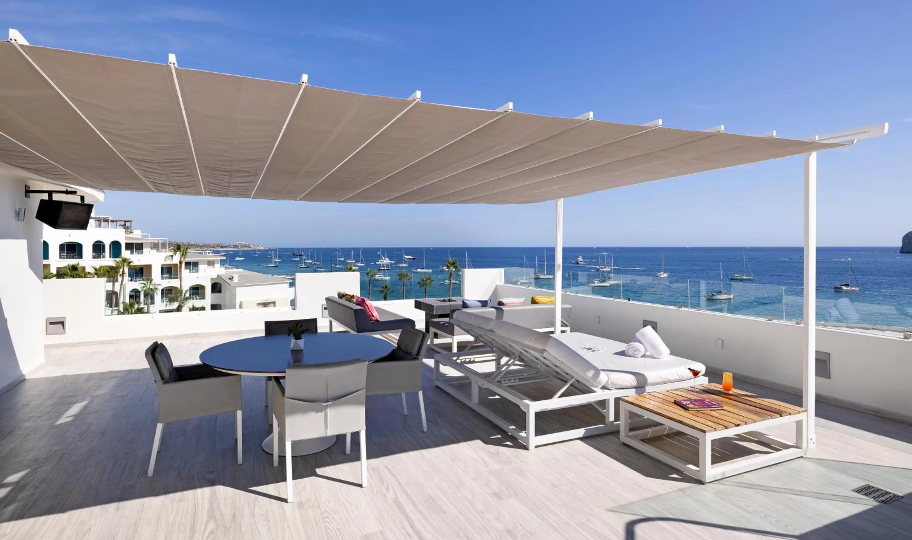 Balcony/Terrace in ME Cabo by Meliá