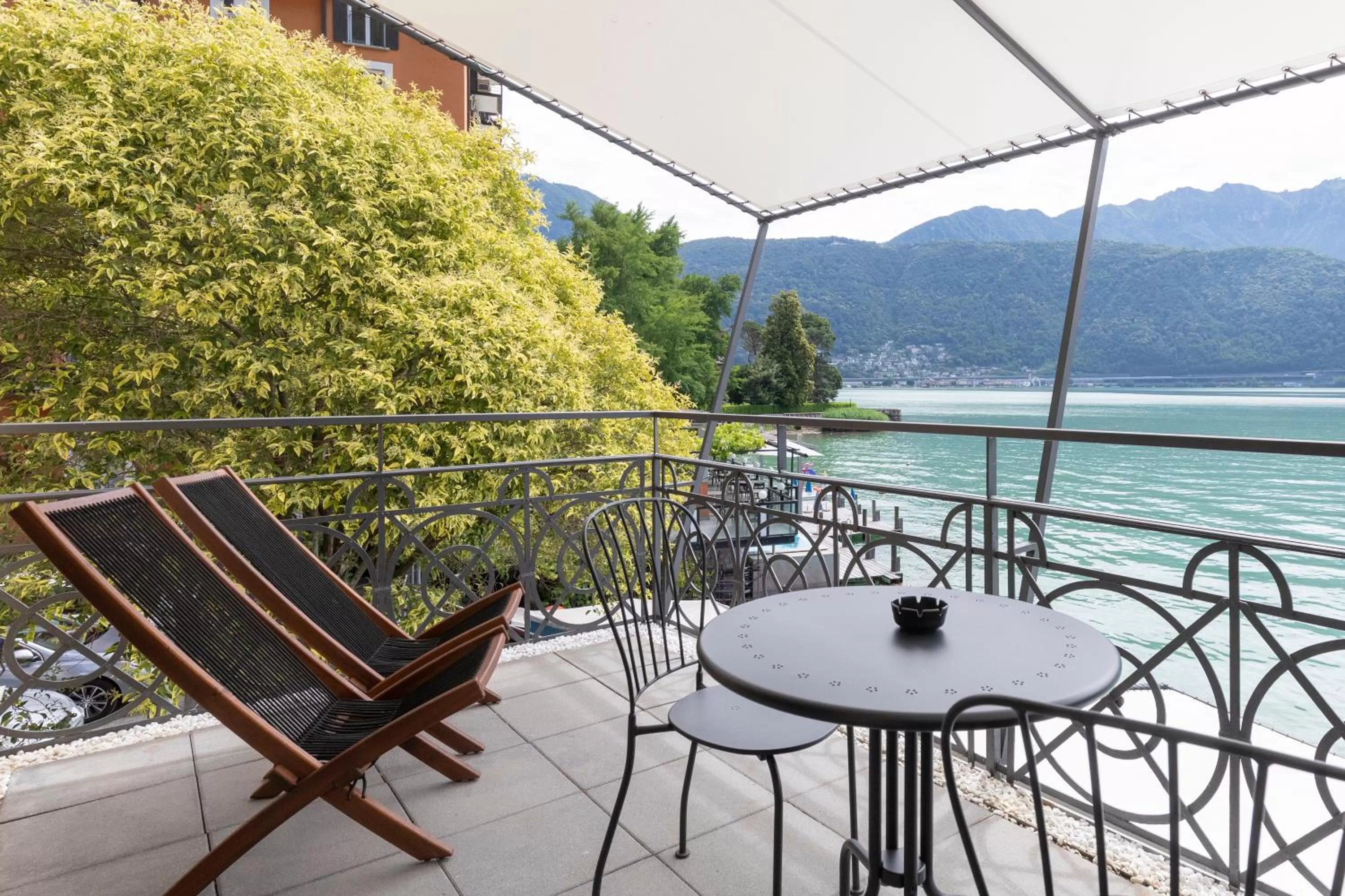 Balcony/Terrace in Lac Hotel