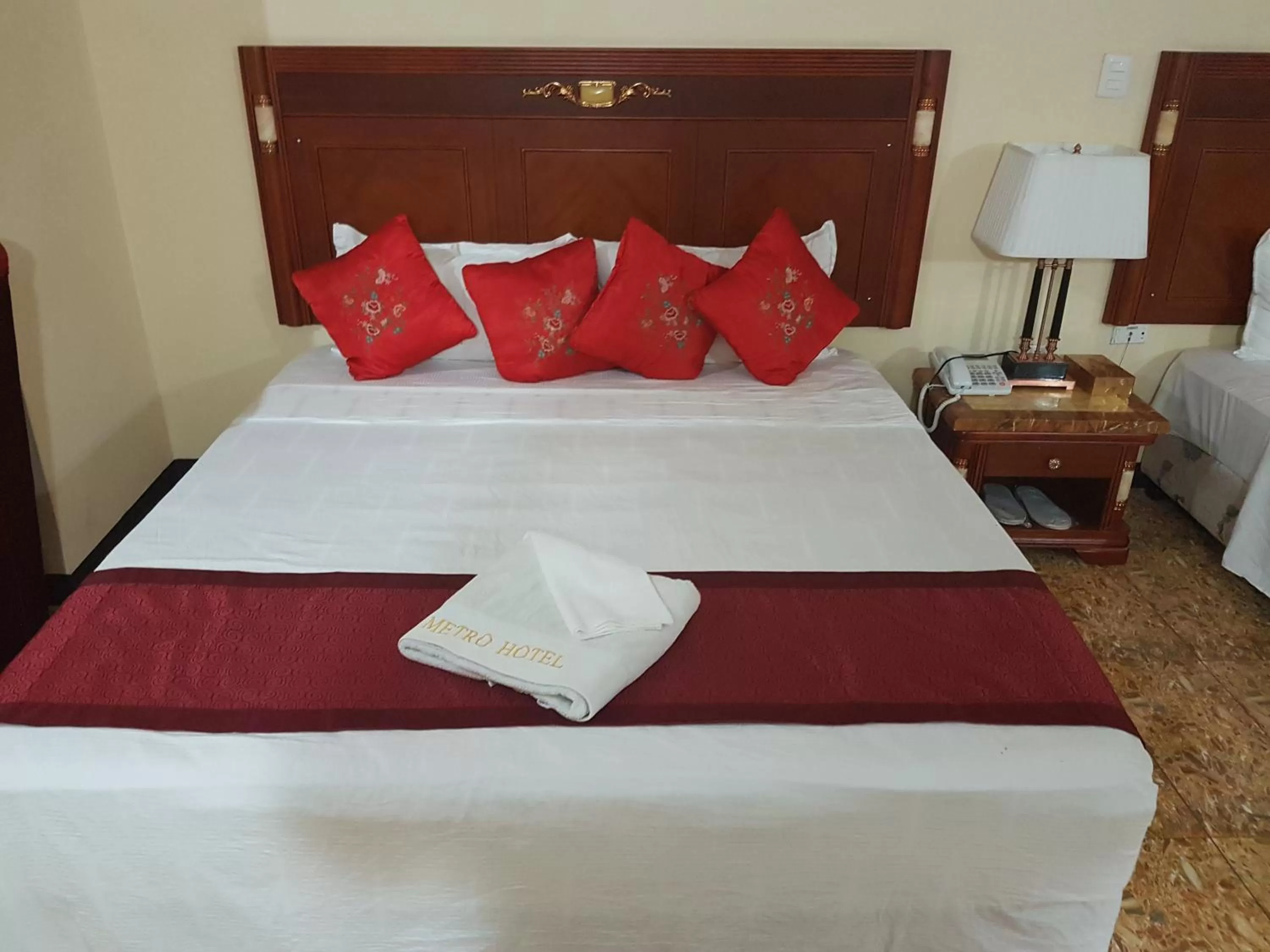 Bed in Metro Hotel Couva