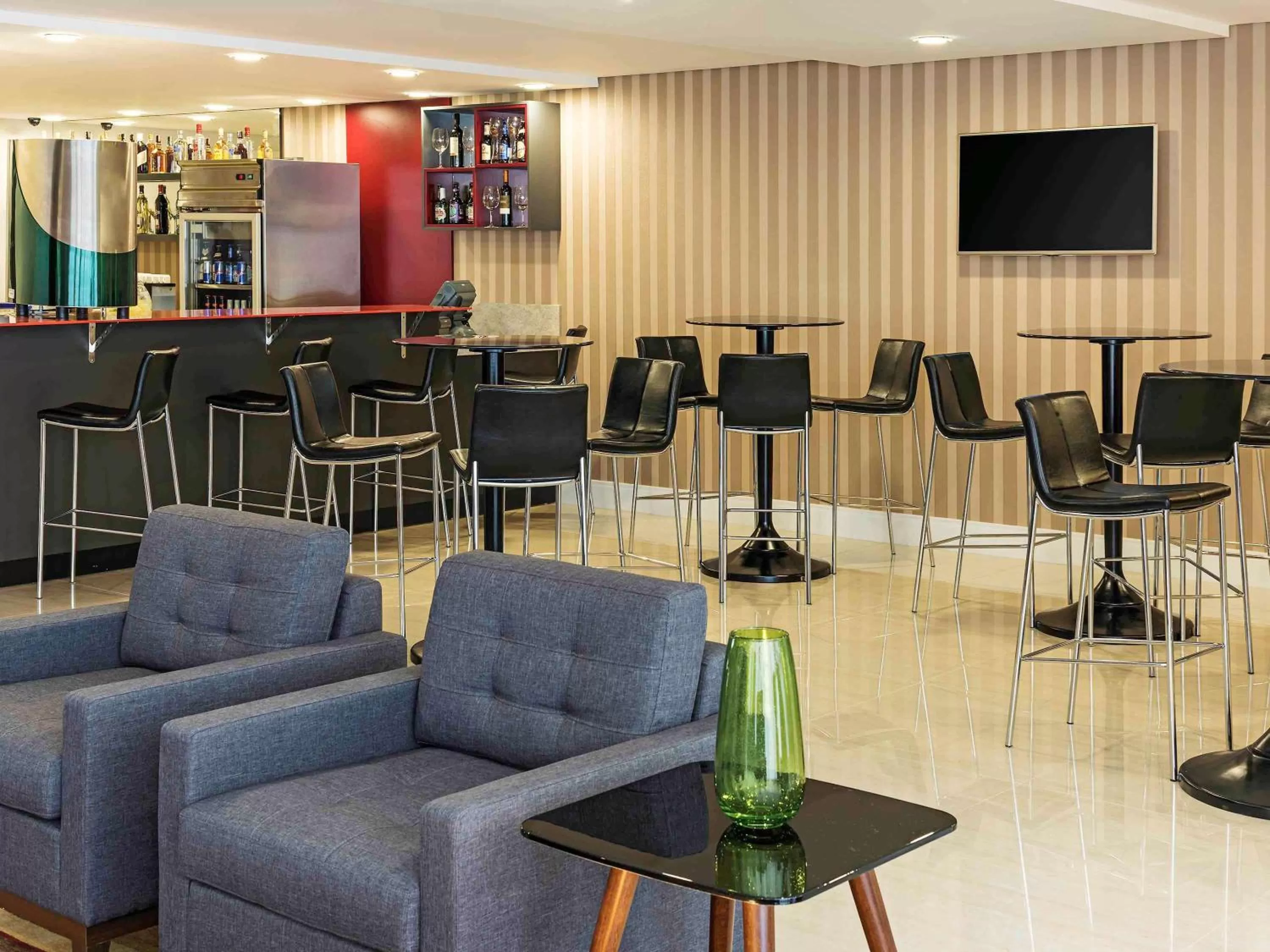 Restaurant/places to eat in Mercure Ribeirão Preto