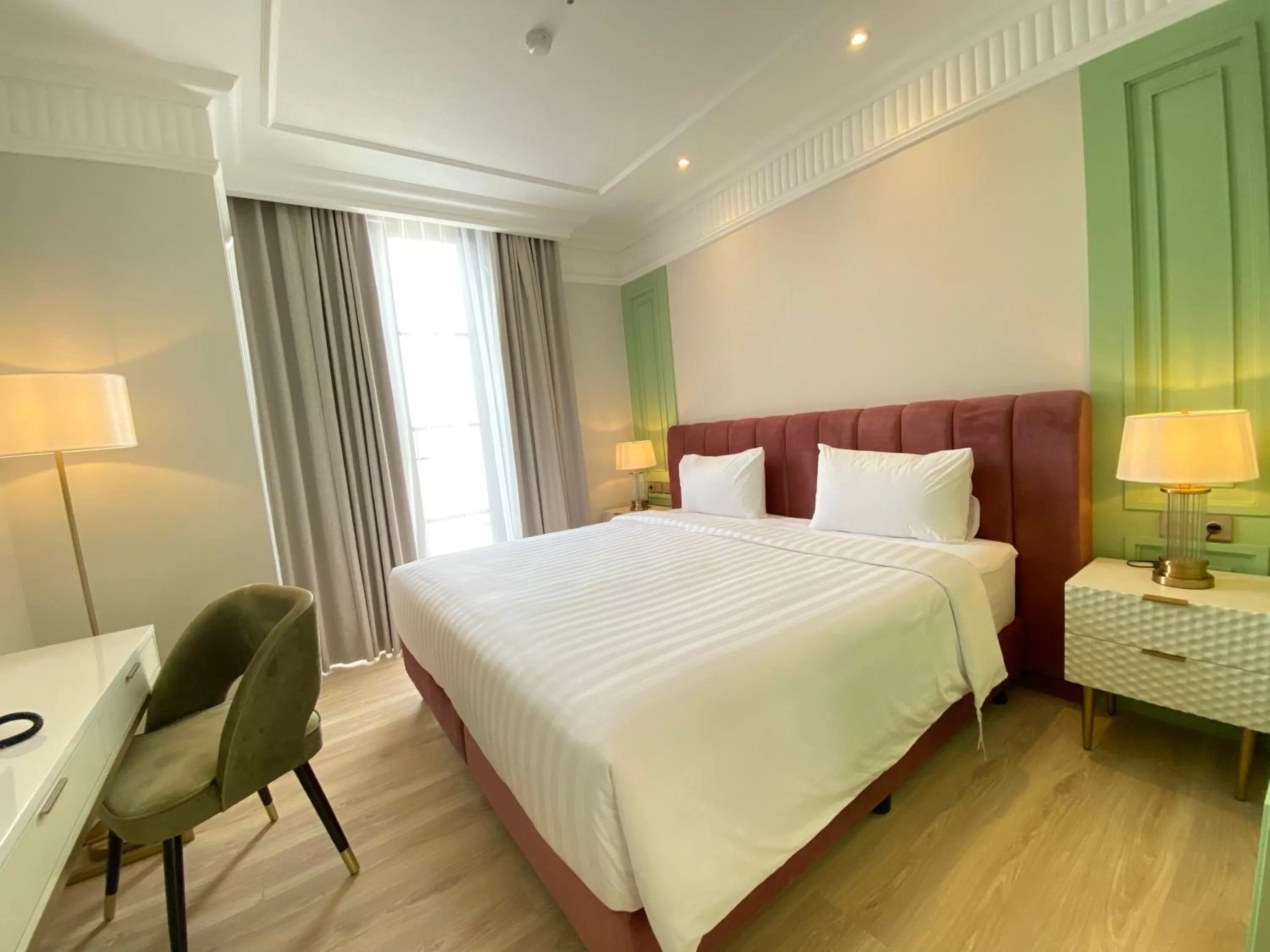 Bedroom, Bed in Maia Hotel Jakarta