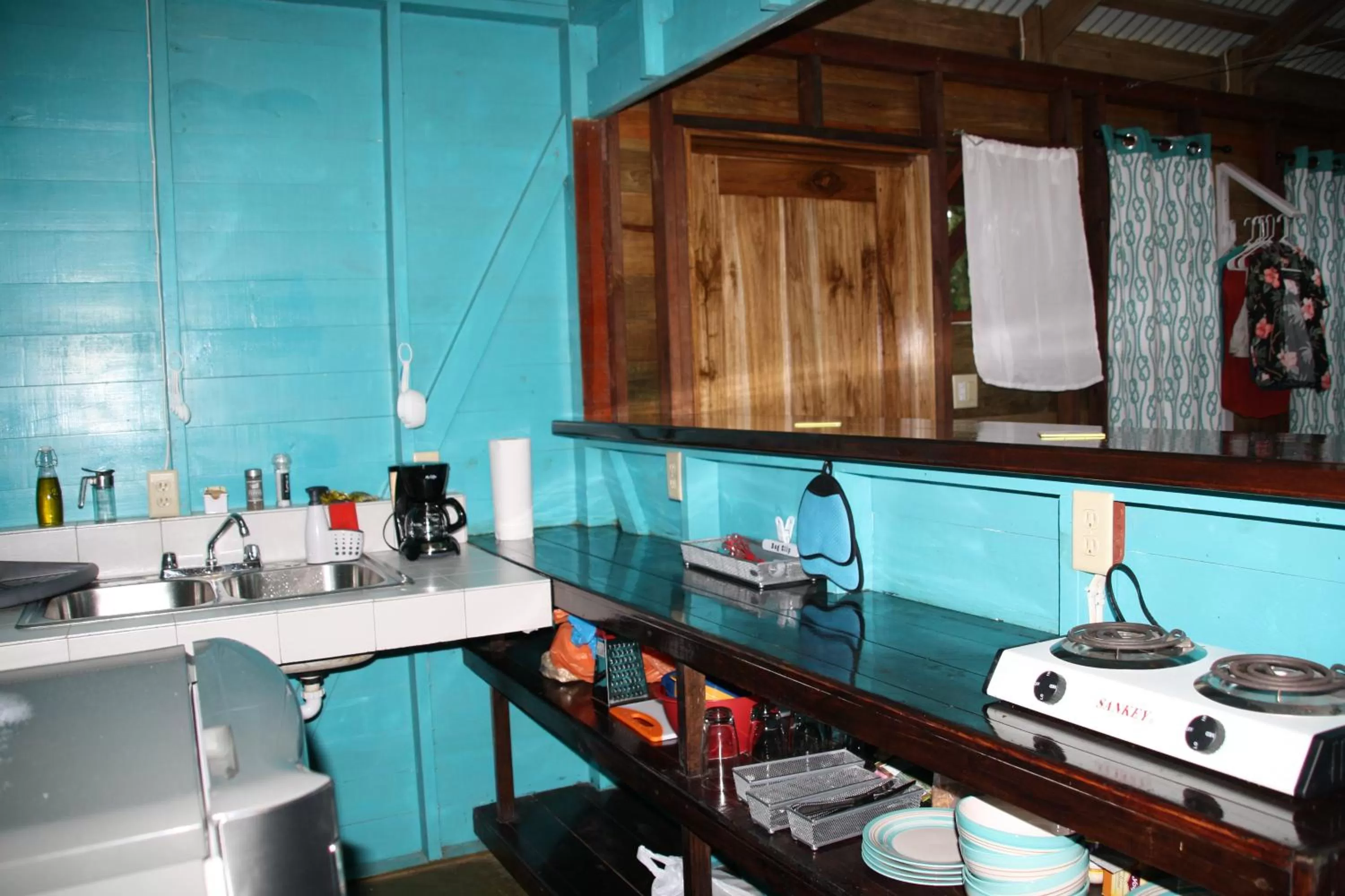 Kitchen or kitchenette, Kitchen/Kitchenette in Surf Break at Paunch