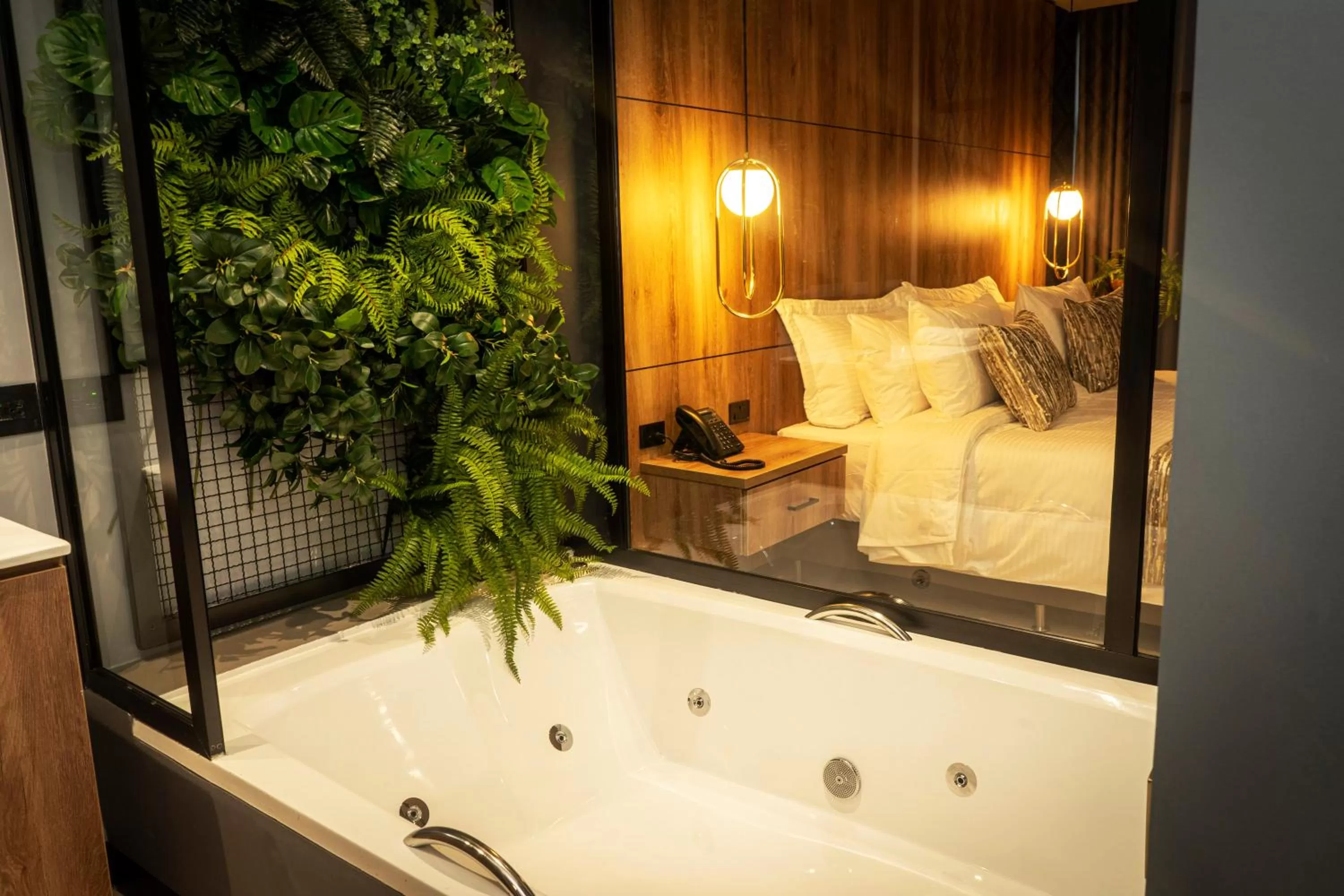 Hot Tub, Bed in Cavalta by Bernalo Hotels