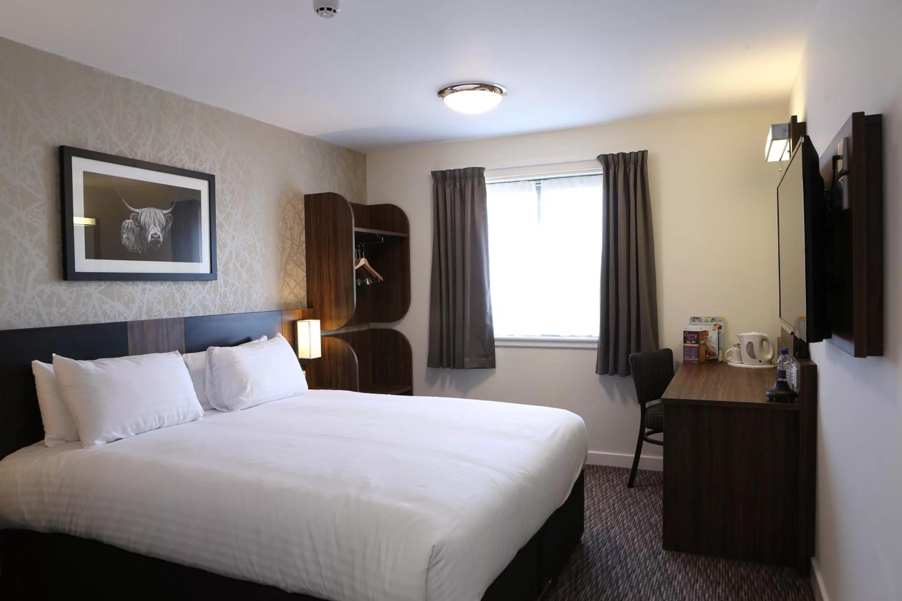 Bedroom, Bed in Harbour Spring, Peterhead by Marston's Inns