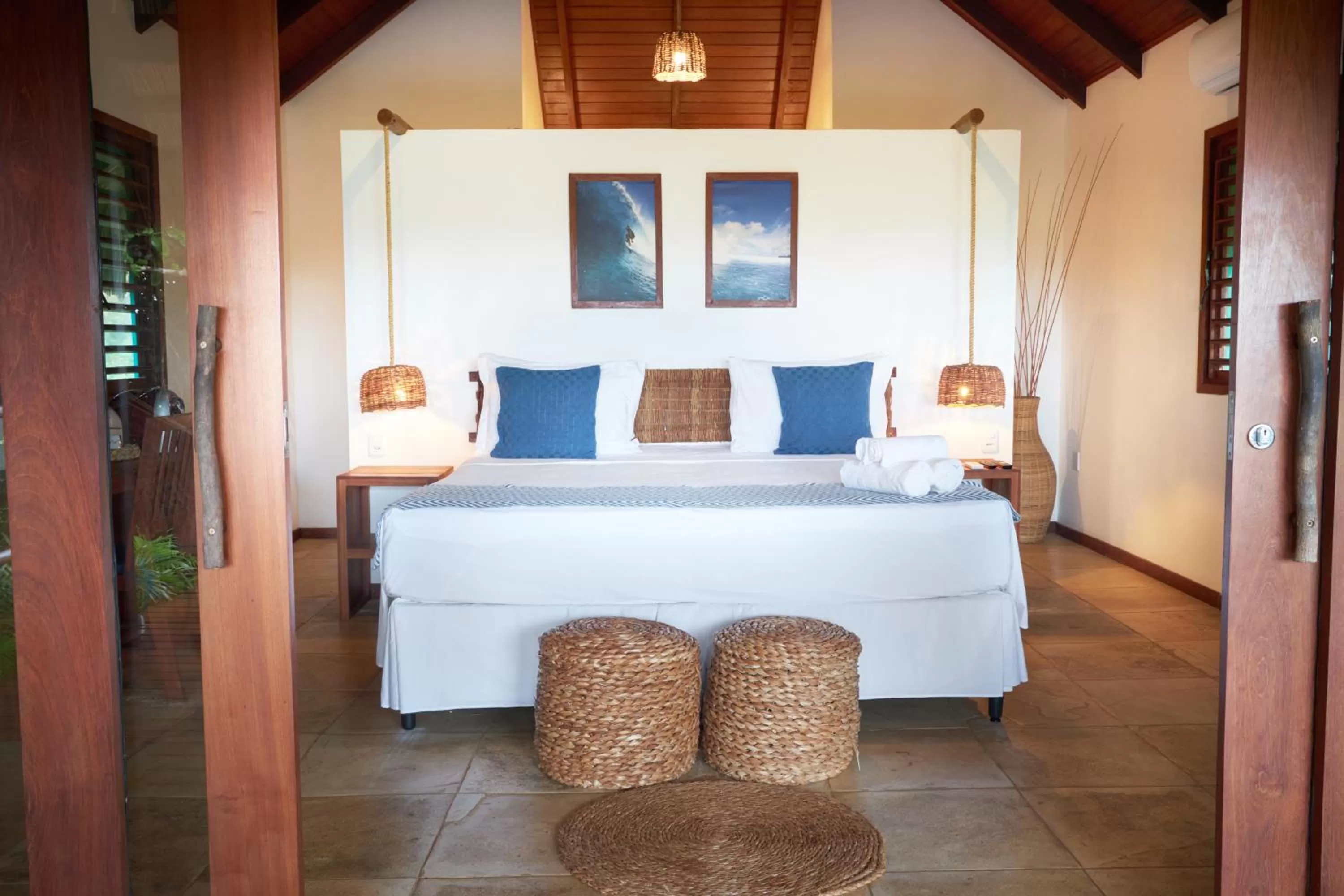 Bed in Kauli Seadi Beach Hotel