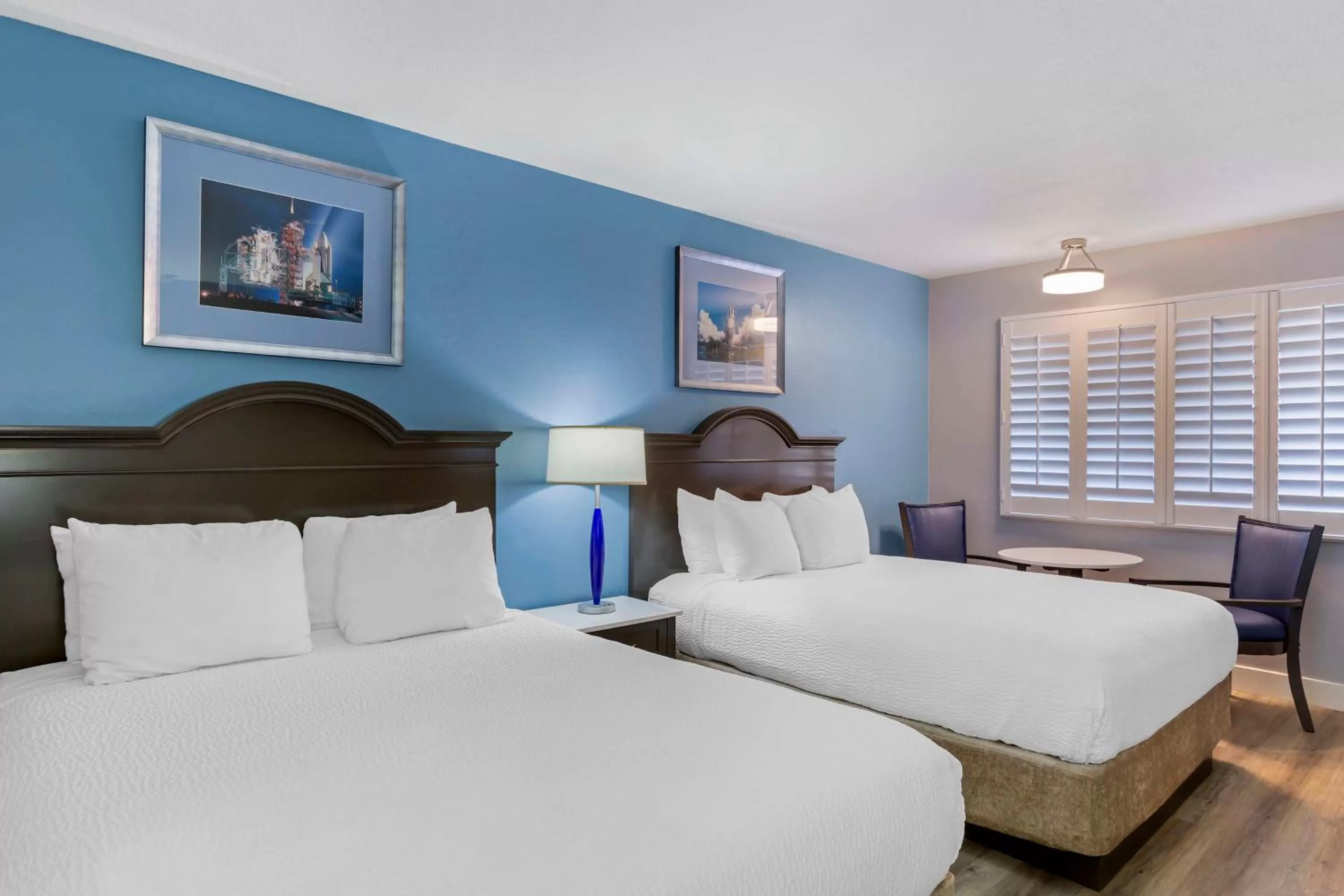 Bedroom, Bed in Best Western Space Age Lodge