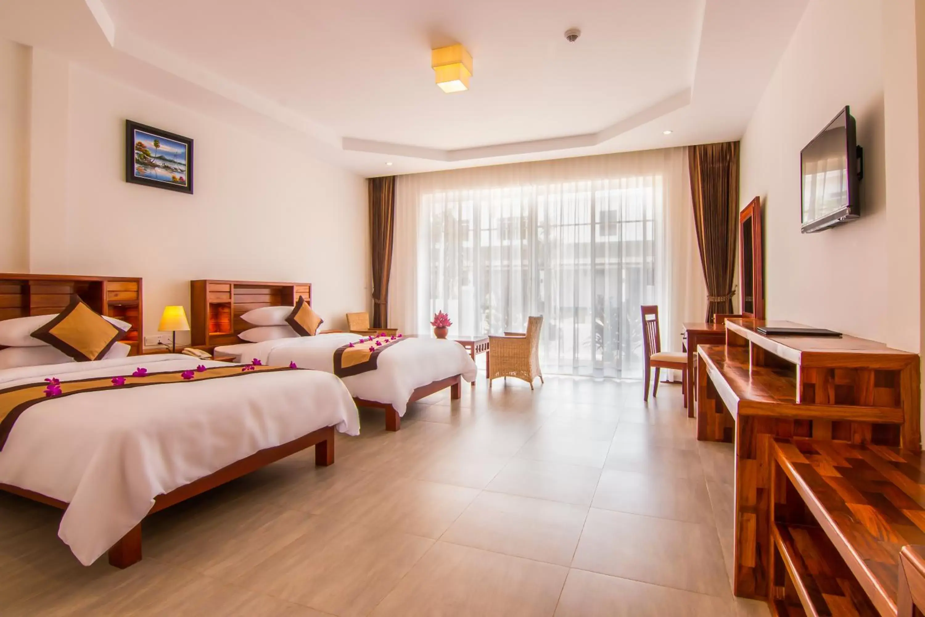 Landmark Double or Twin with Breakfast in Glorious Hotel Landmark Double or Twin with Breakfast in Glorious Hotel