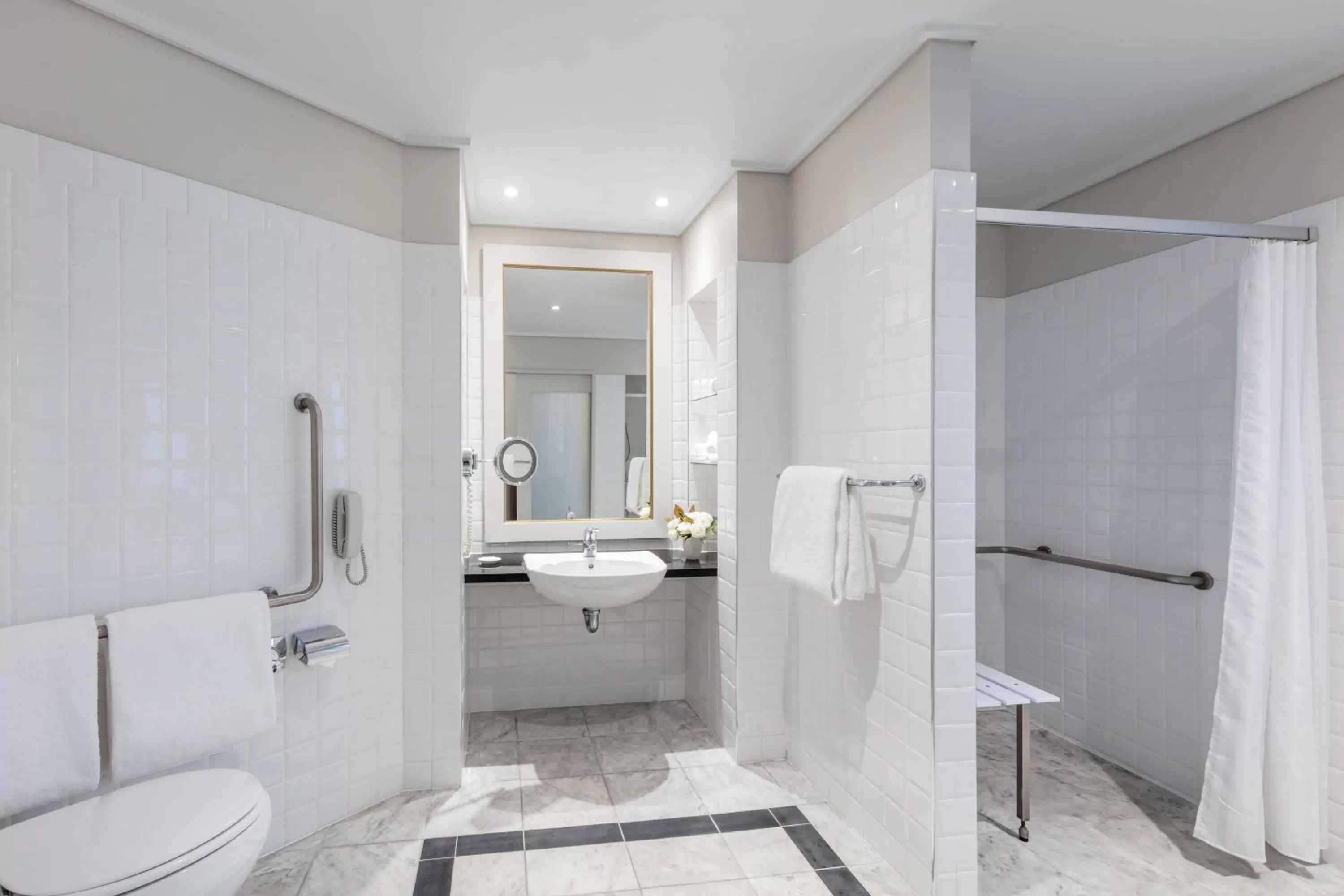 Bathroom in Paradox Sydney