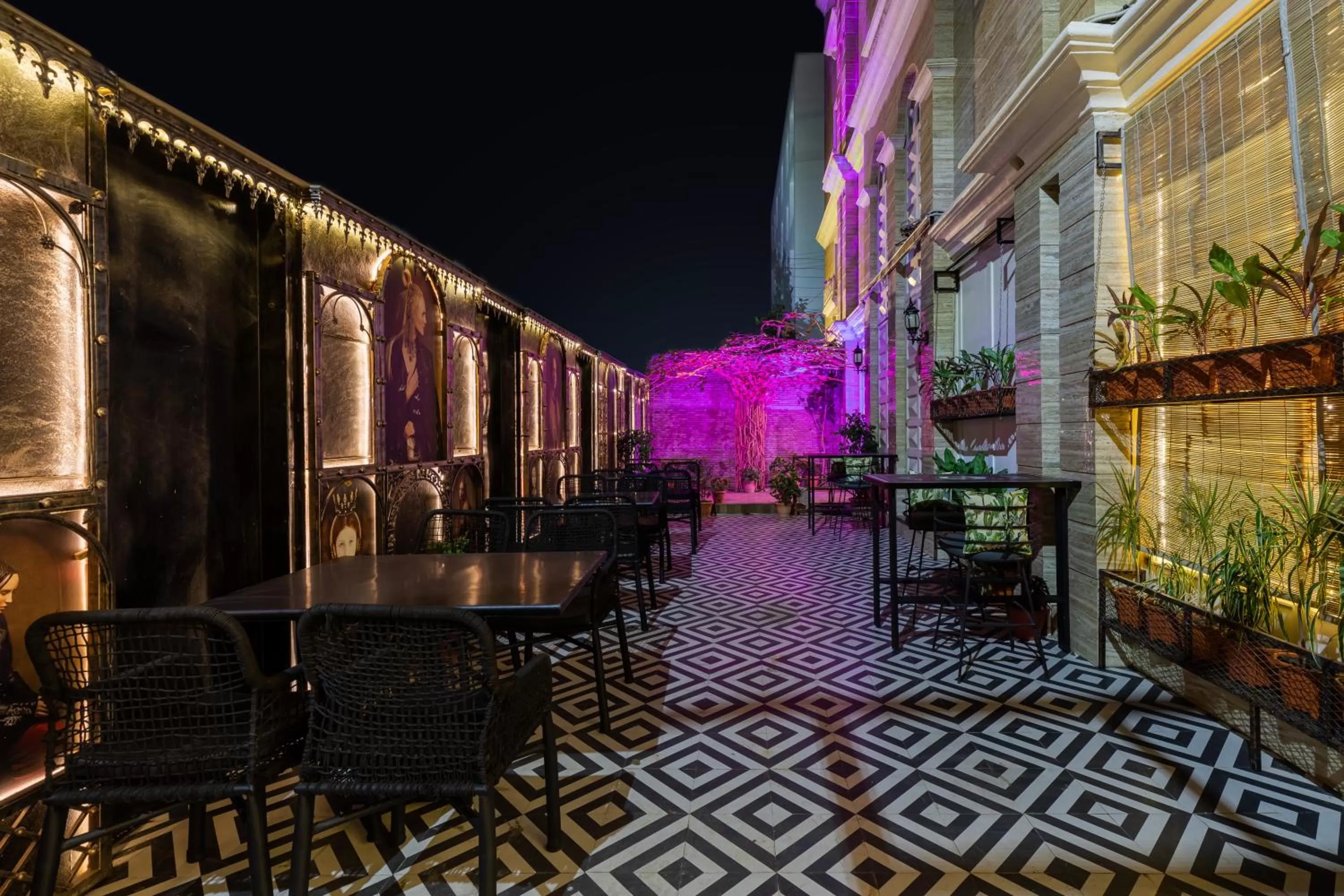 Restaurant/places to eat in The Grand Shaurya