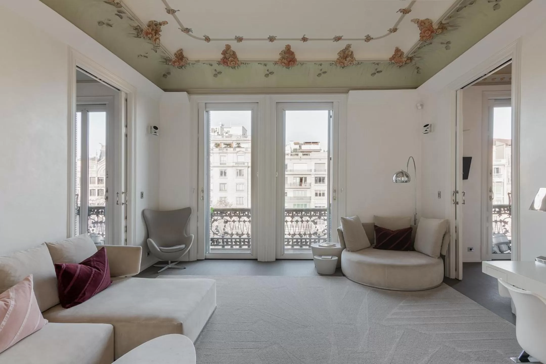 View (from property/room), Bed in El Palauet Modernist Suites Barcelona