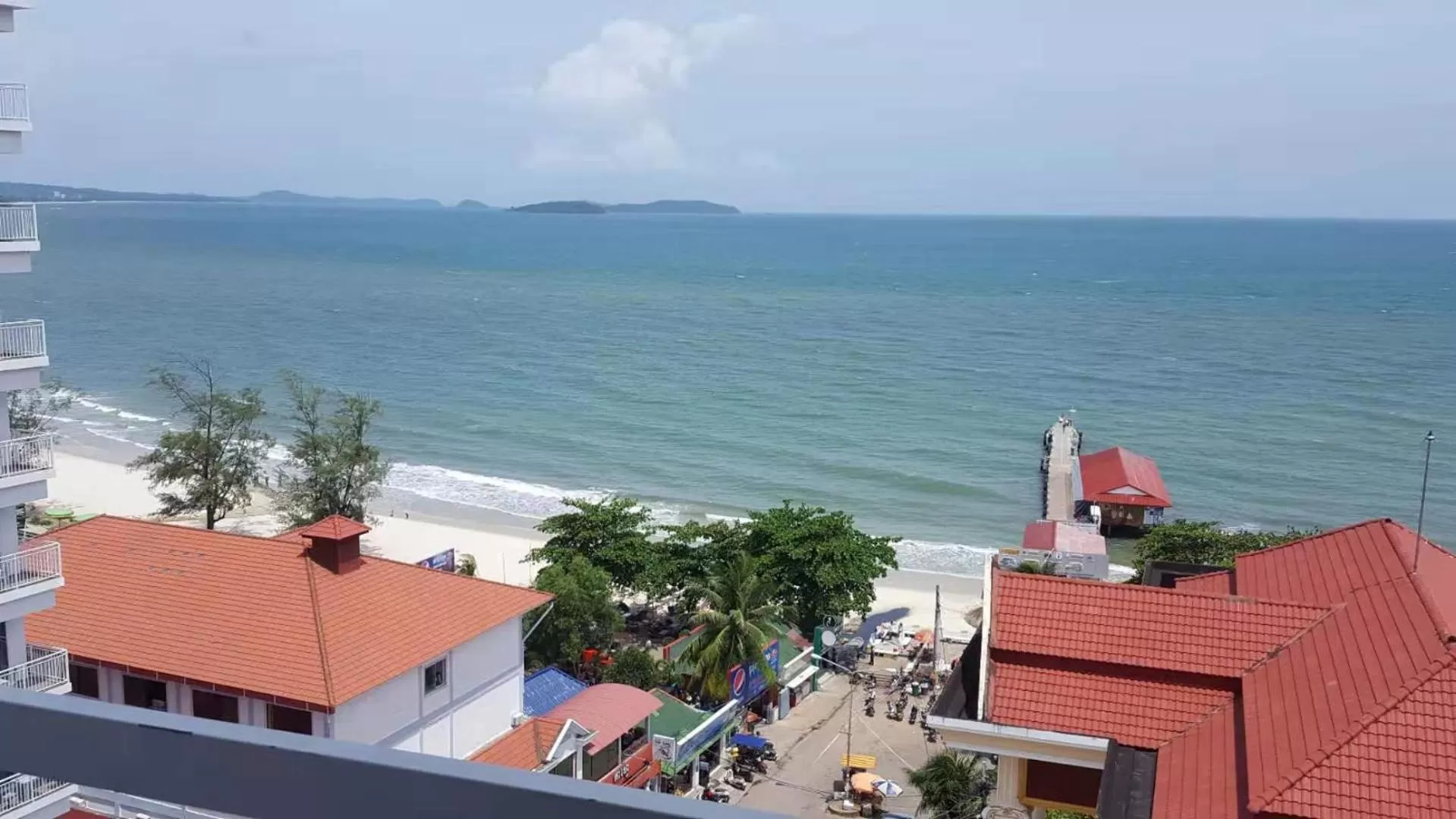 Restaurant/places to eat in Aristocrat Residence & Hotel