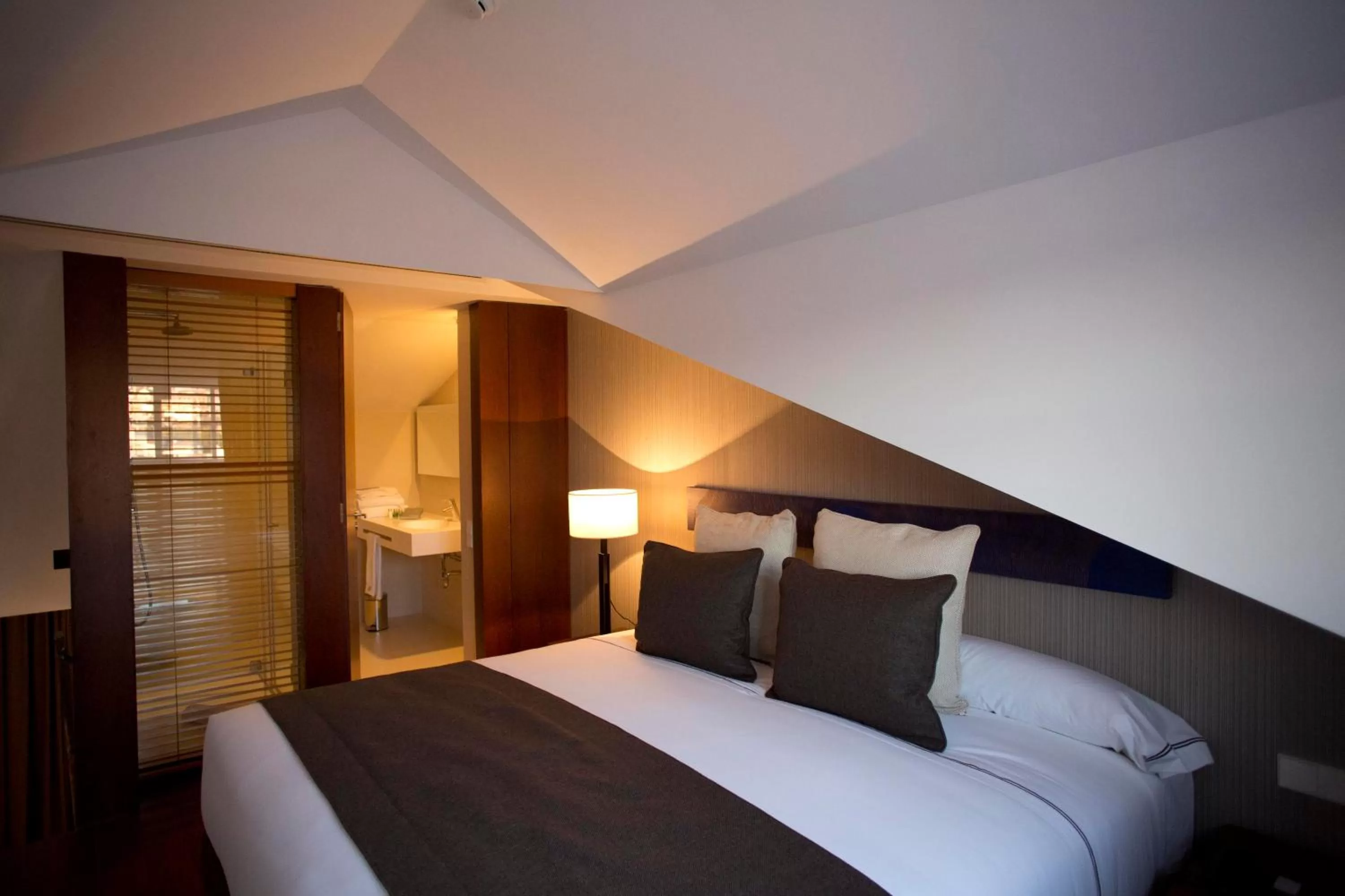 Bedroom, Bed in Hotel Carris Porto Ribeira