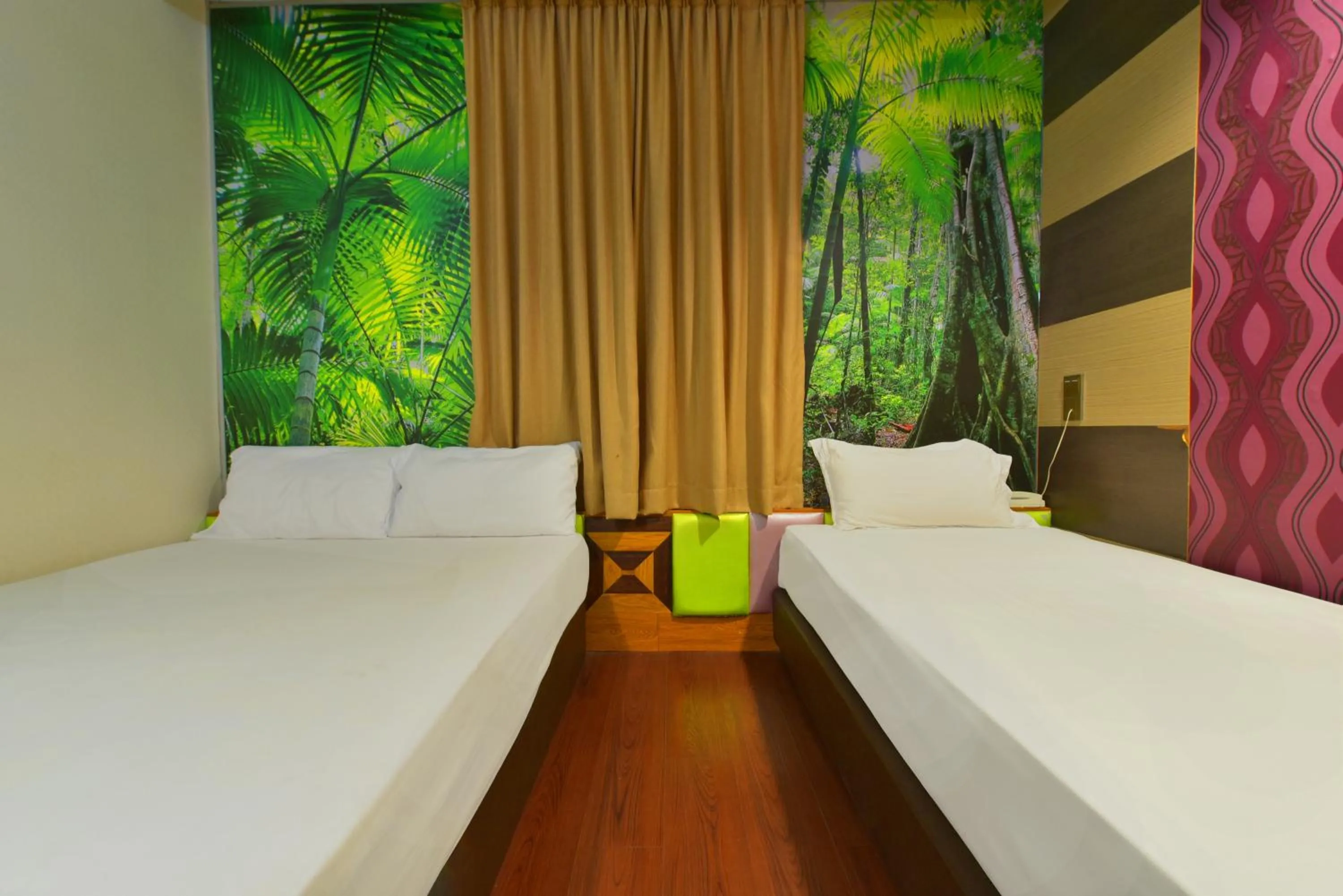 Bedroom, Bed in Townhouse OAK Hotel Holmes Johor Jaya