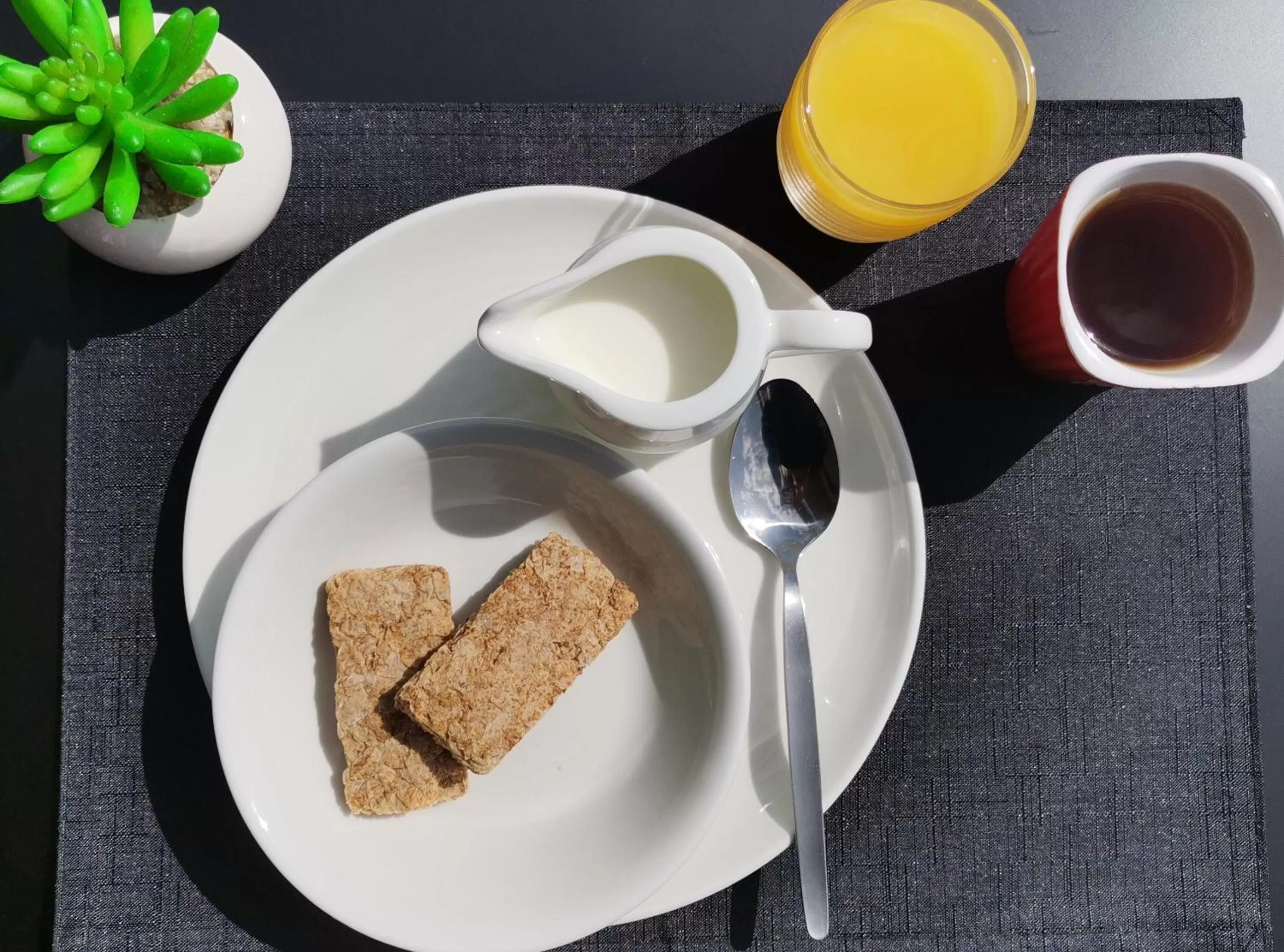 Breakfast in The Raz