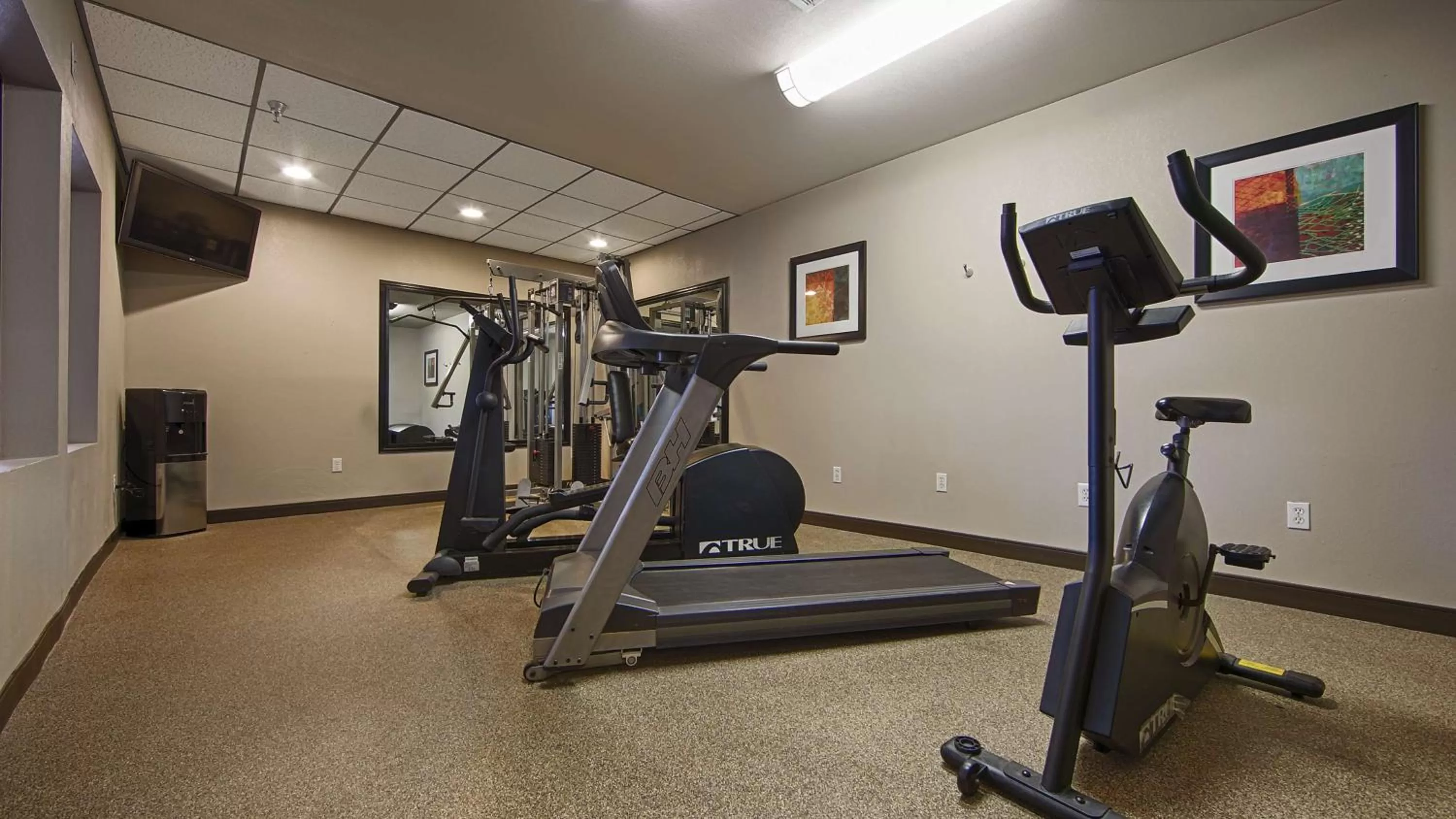 Fitness centre/facilities in Best Western Plus Tulsa Woodland Hills Hotel and Suites