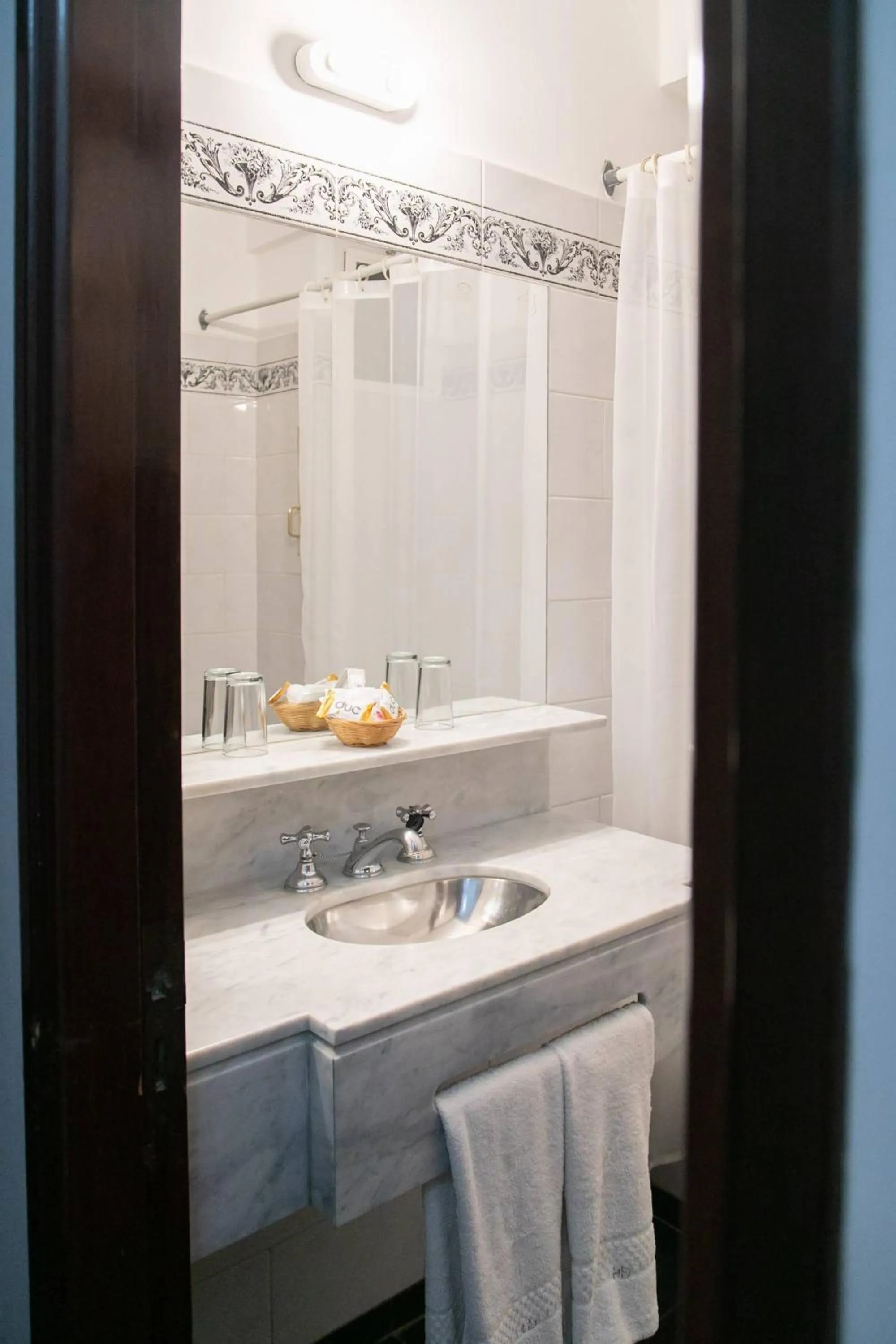 Bathroom in Hotel Salta