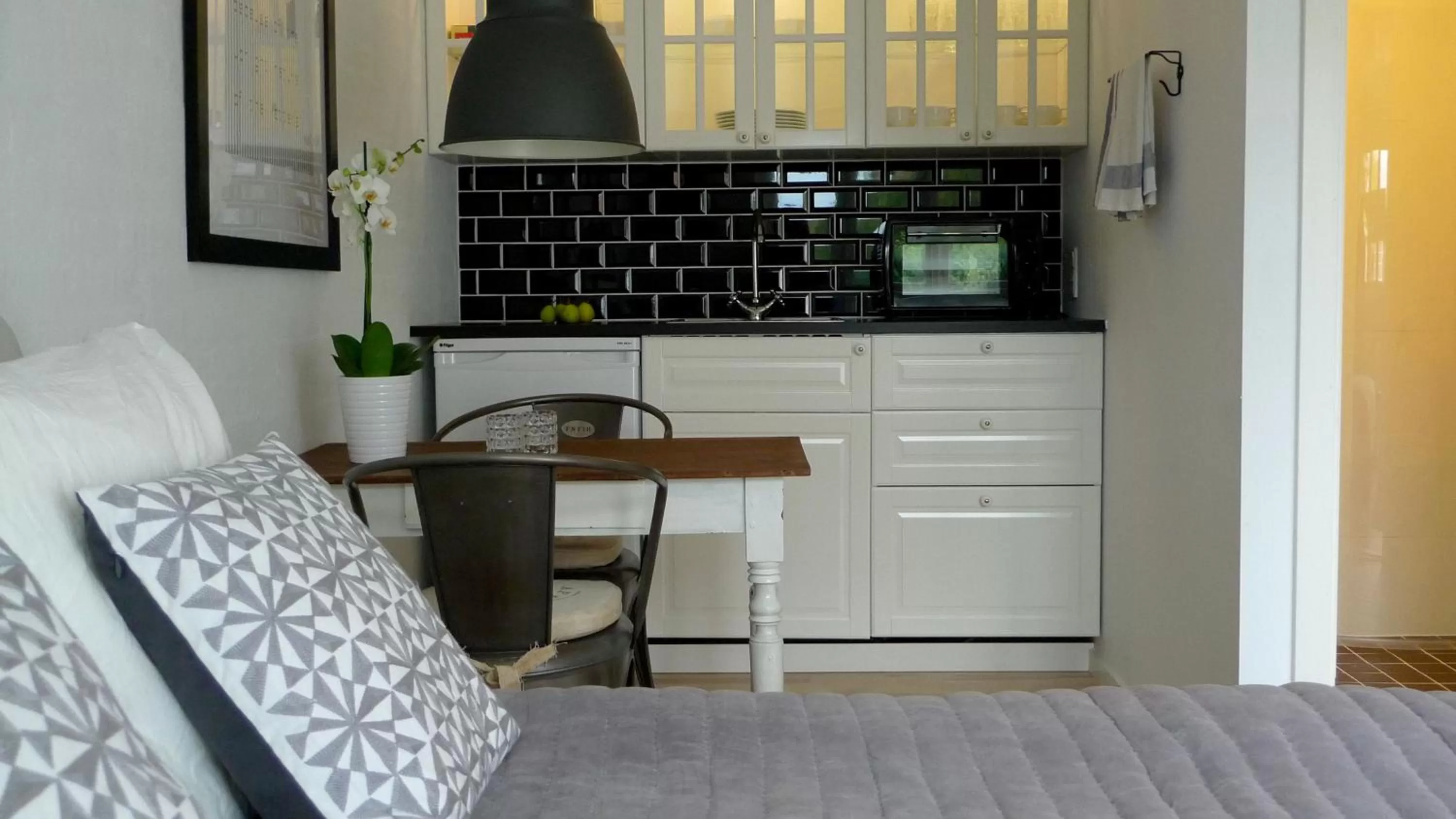 Kitchen or kitchenette, Kitchen/Kitchenette in Dragondrum Bed & Breakfast