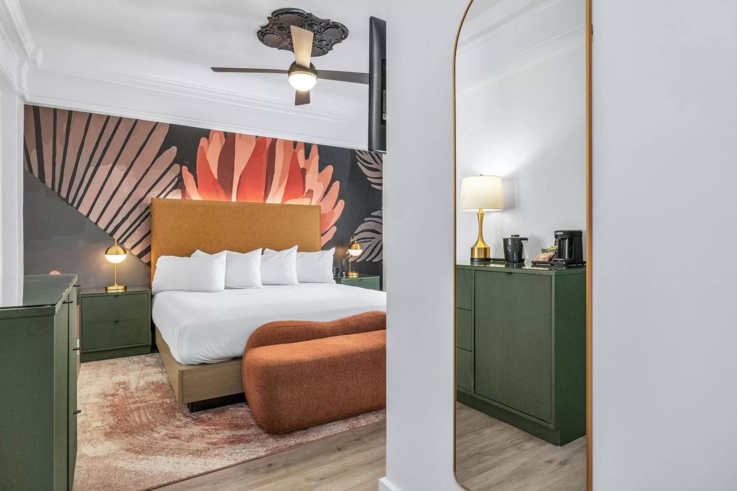 Bedroom, Bed in Nob Hill Hotel