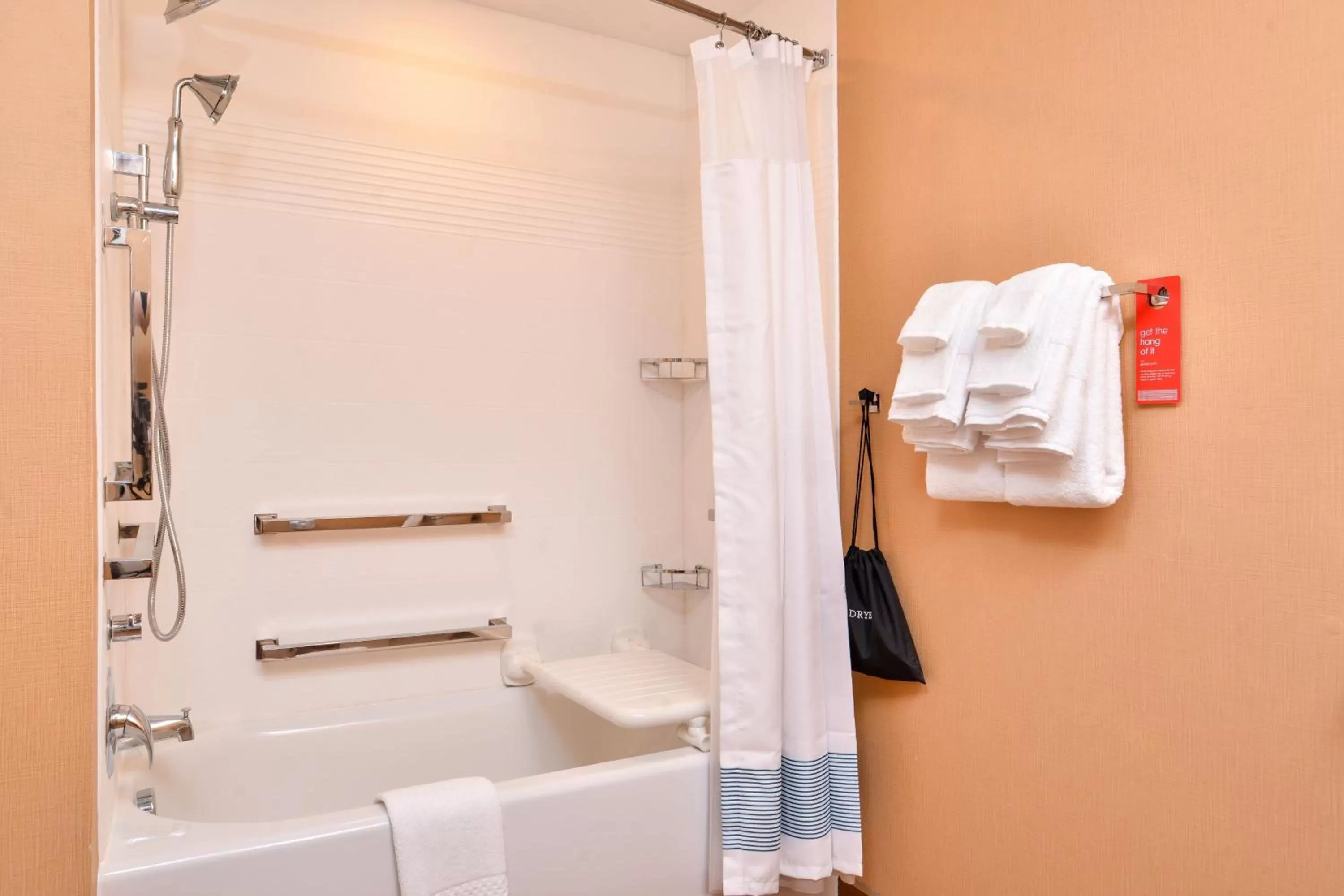 Bathroom in TownePlace Suites by Marriott Charleston-West Ashley