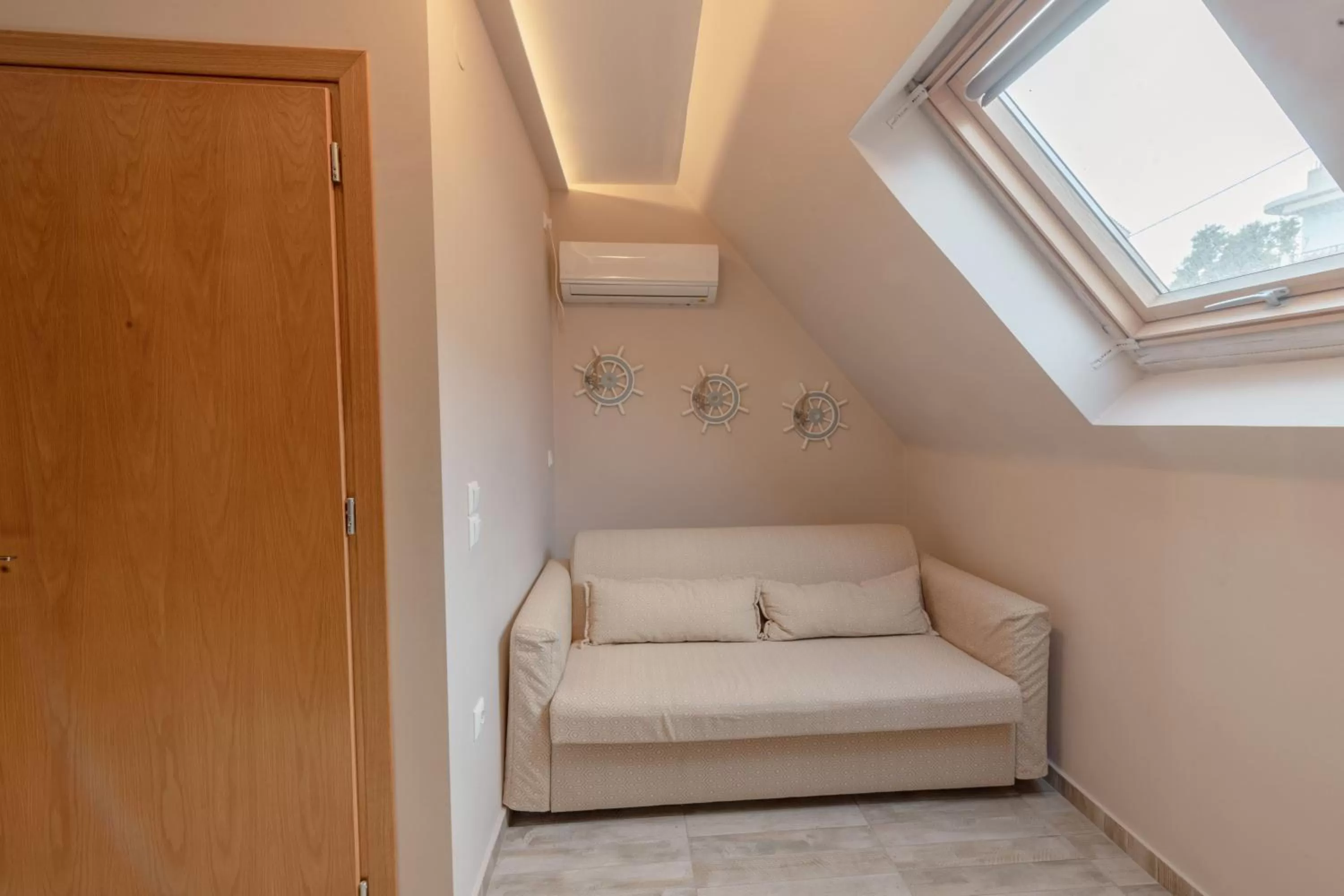 Seating Area in Zama Suites Collection