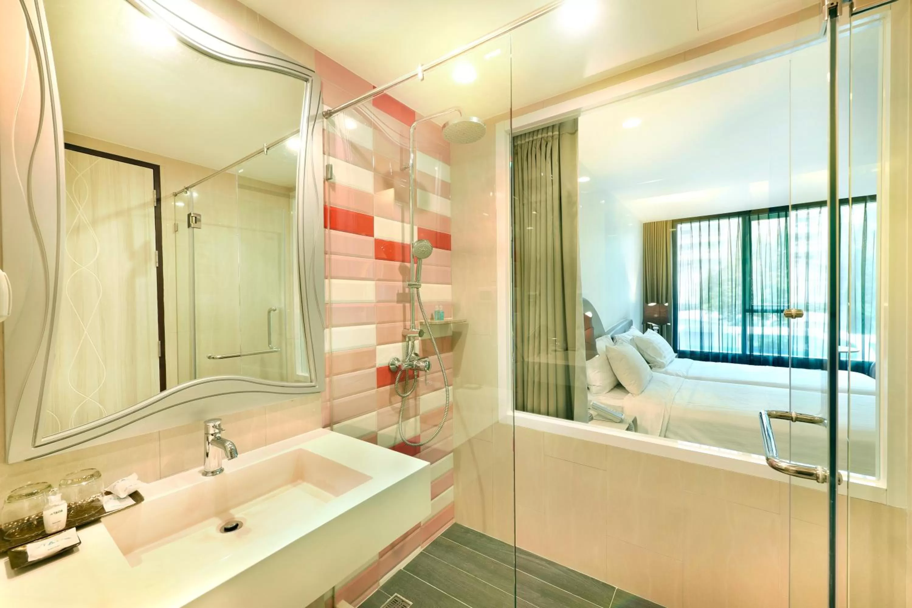 Bathroom in Le Tada Parkview Hotel