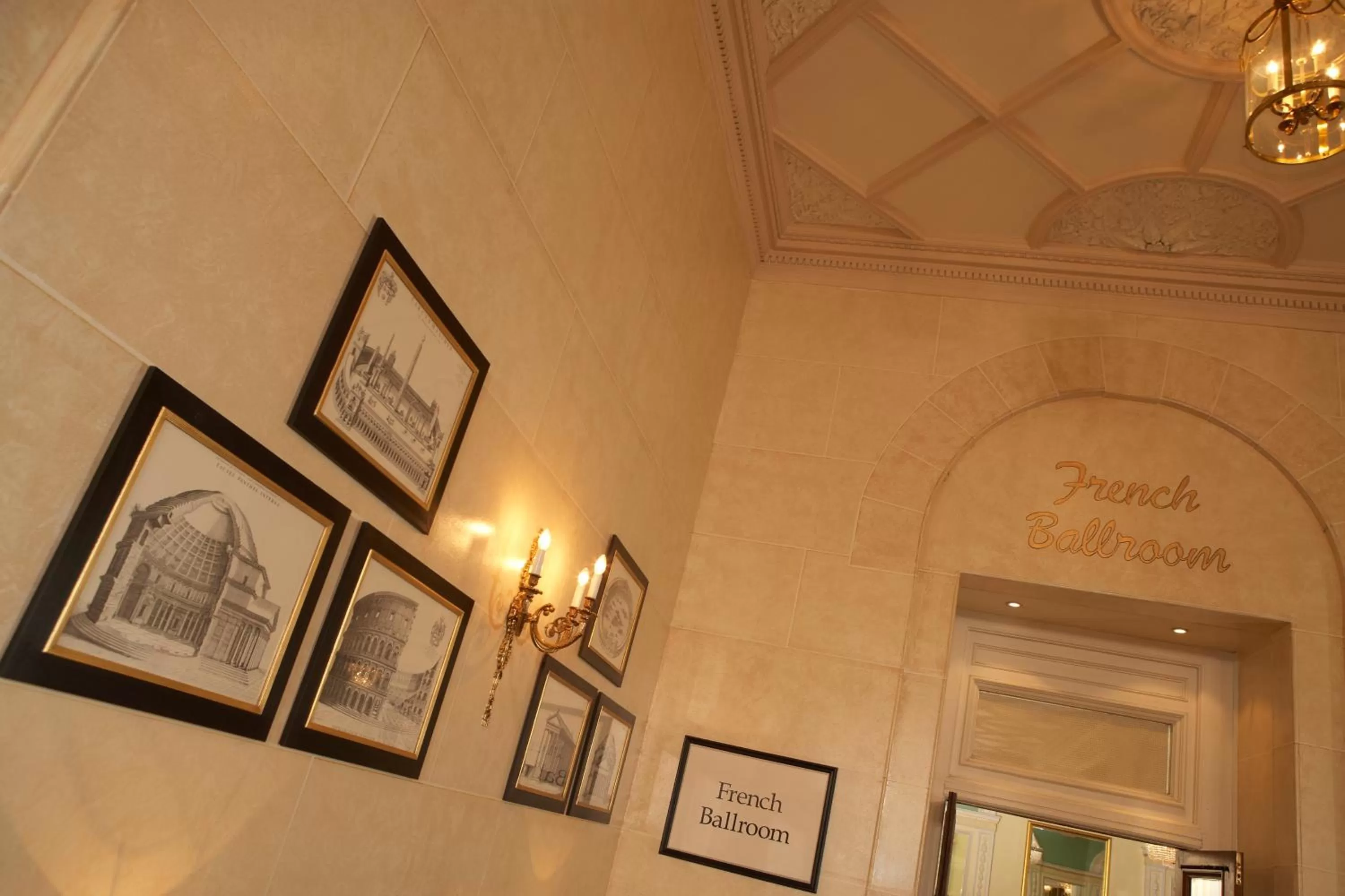 Lounge or bar in The Midland Hotel