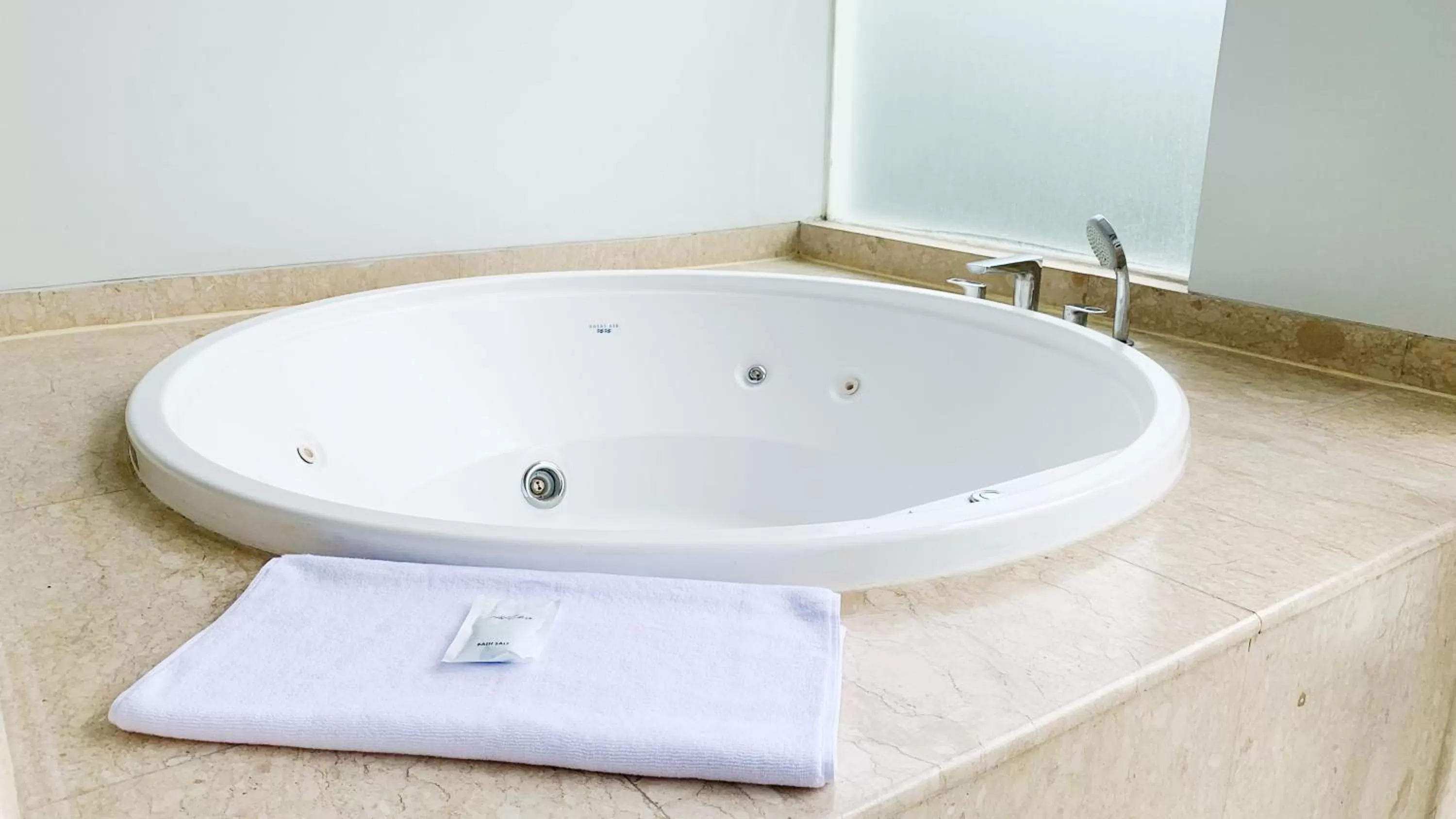 Art Deco Luxury Hotel & Residence