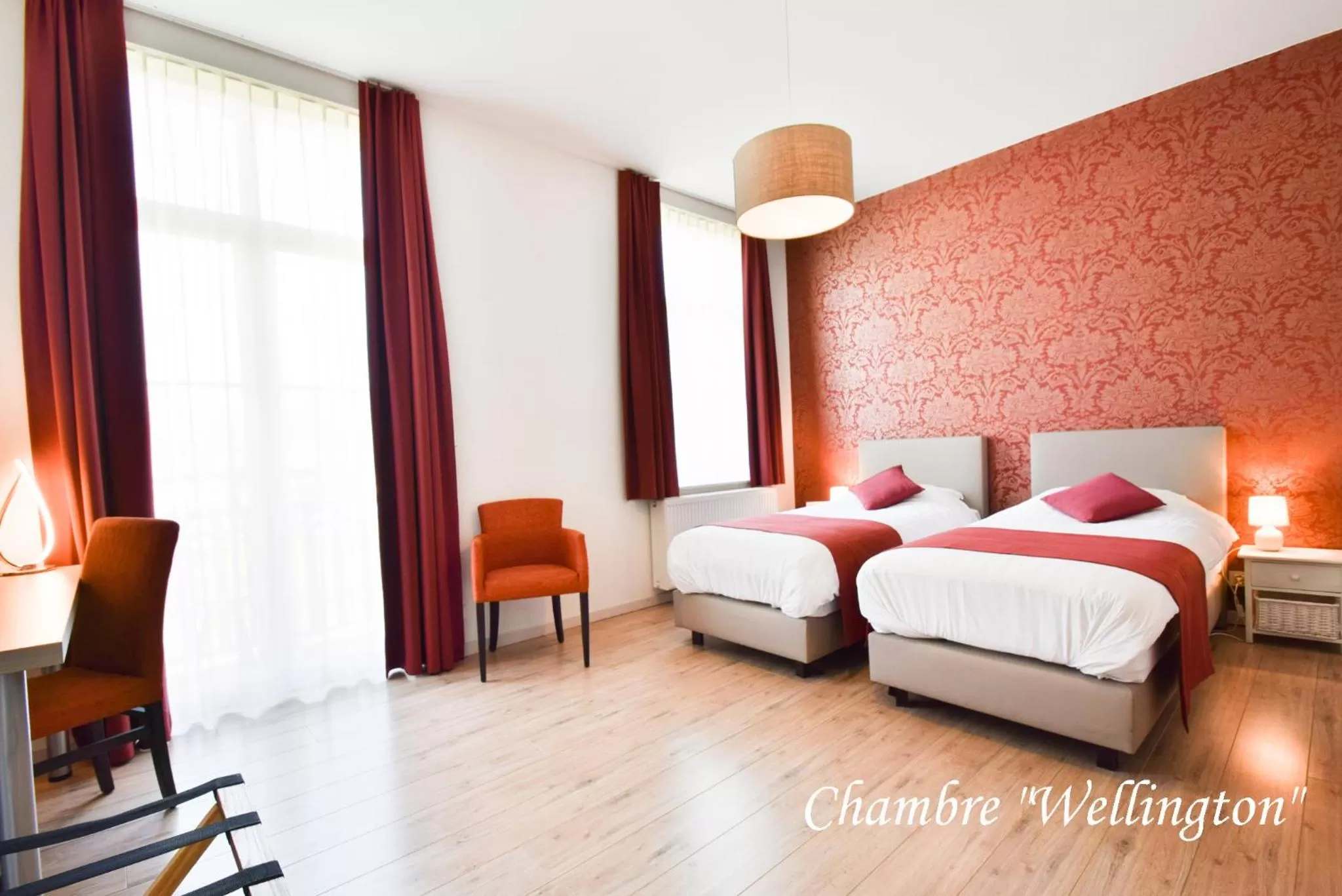 Bedroom, Bed in Hôtel l'Ecrin d'Ô