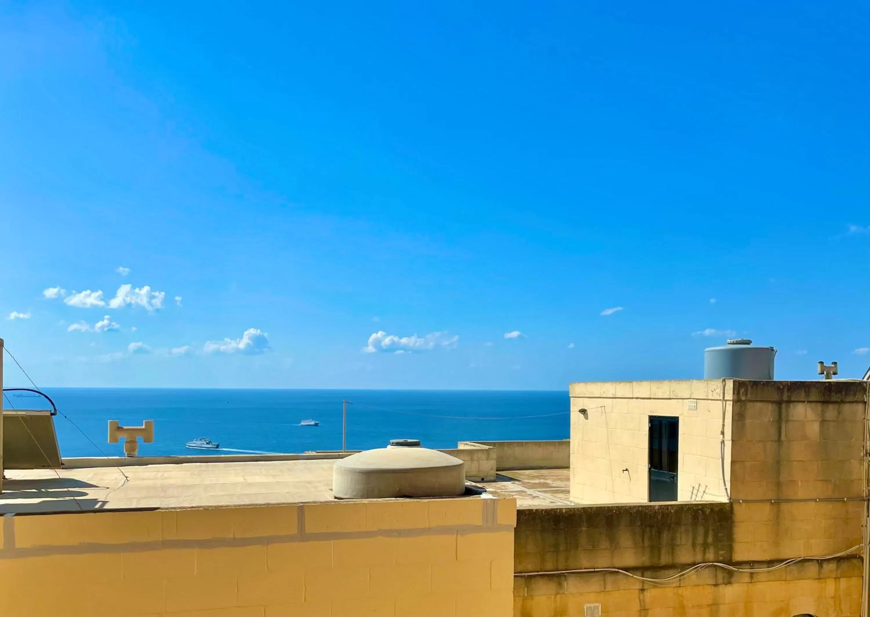 Sea View in Ferrieha B&B