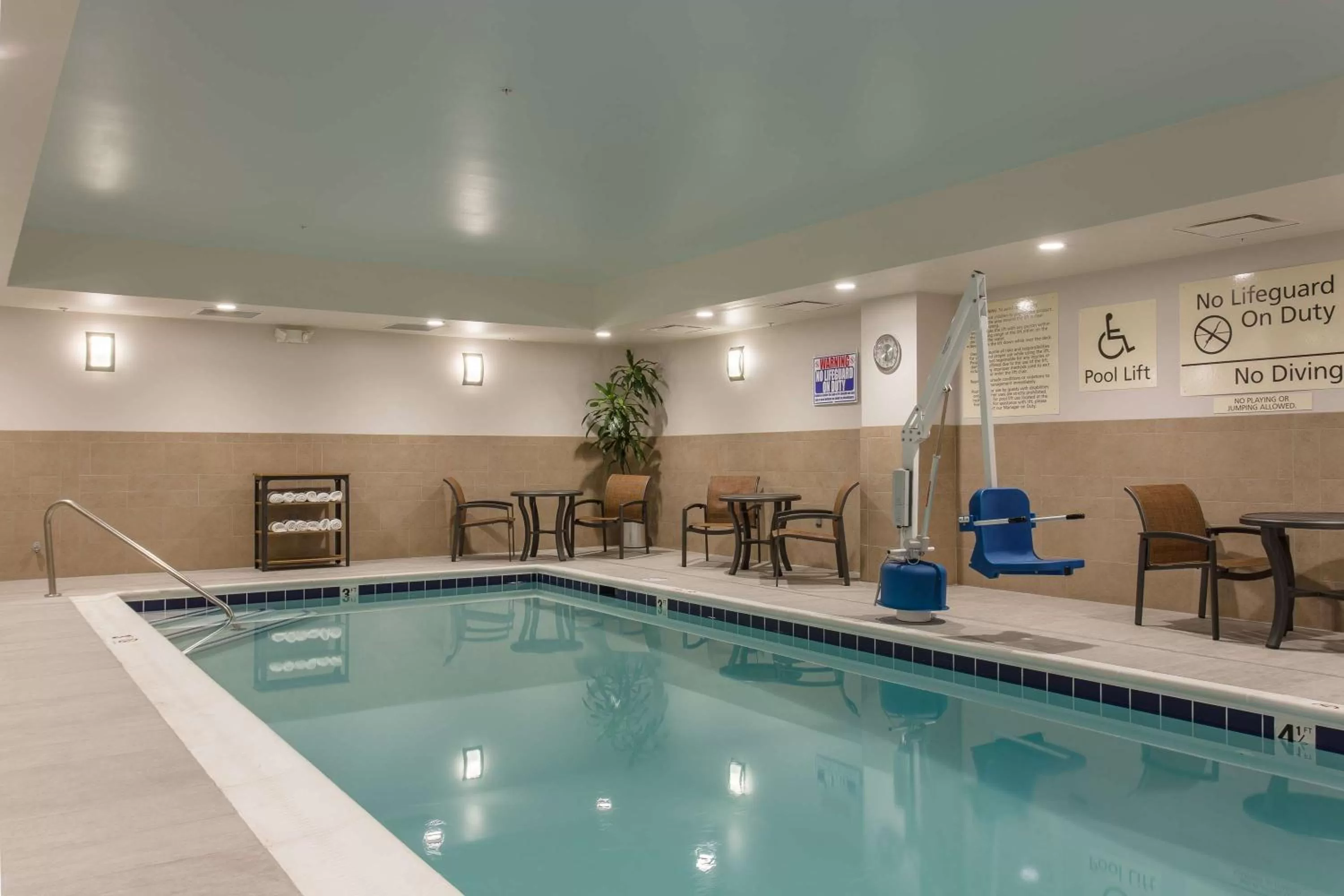 Pool view in Hampton Inn & Suites - Knoxville Papermill Drive, TN
