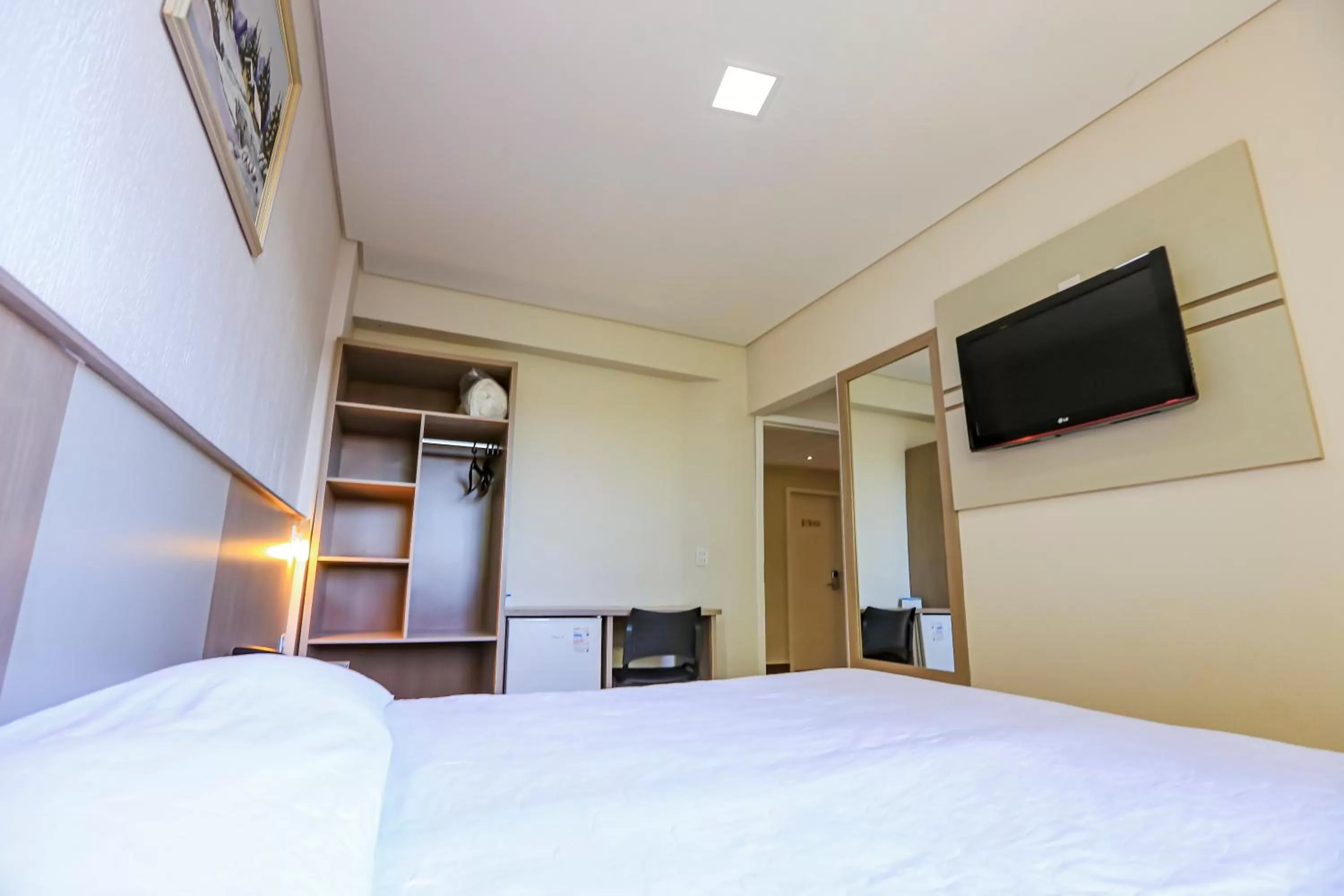 Bedroom, Bed in Iguassu Express Hotel