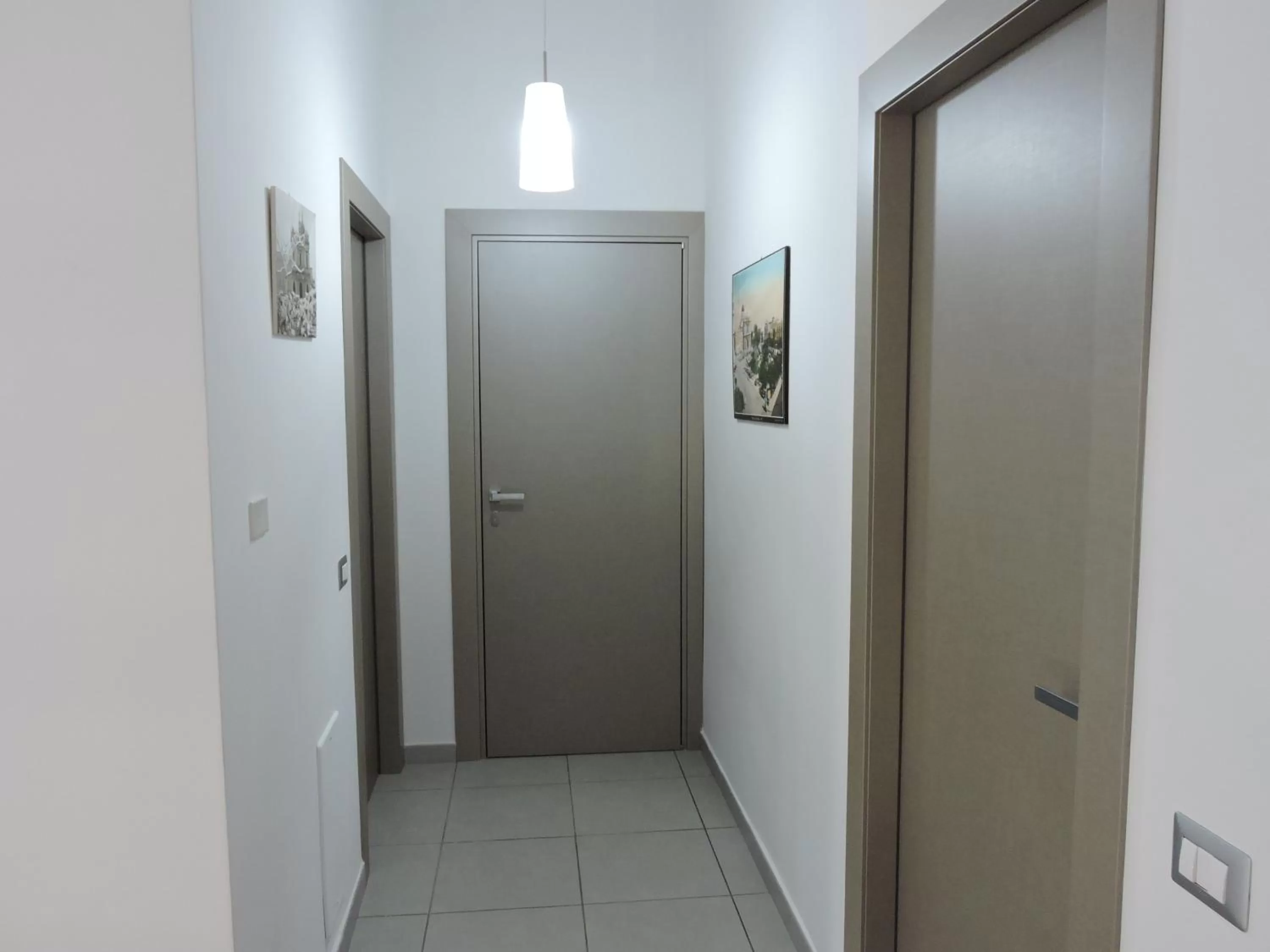 Photo of the whole room in Pompei Ruins