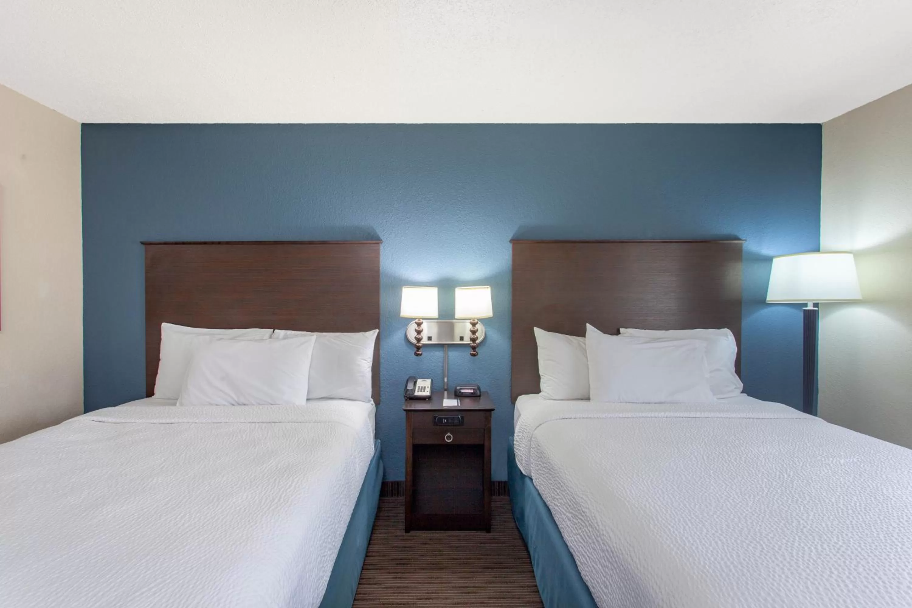Bedroom, Bed in AmericInn by Wyndham Mankato Event Center near MSU