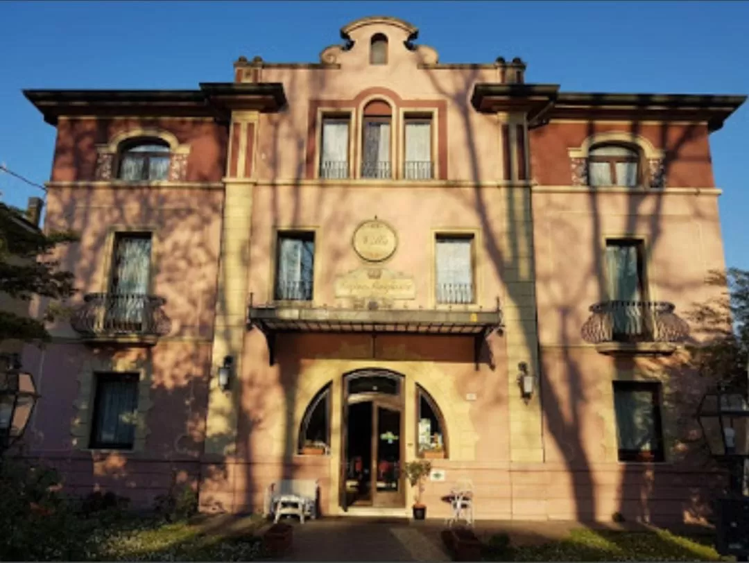 Property Building in Villa Regina Margherita